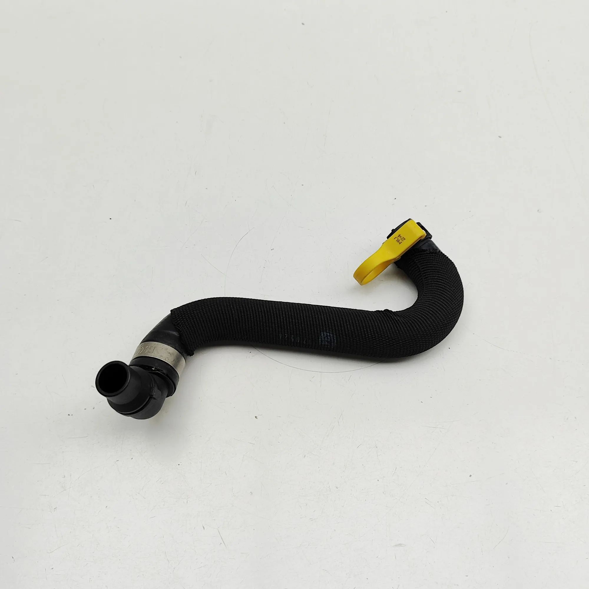 Mercedes-Benz A (W168) Jäähdytysnesteletku Coolant hose — MERCEDES BENZ E-CLASS (W211) (20...
