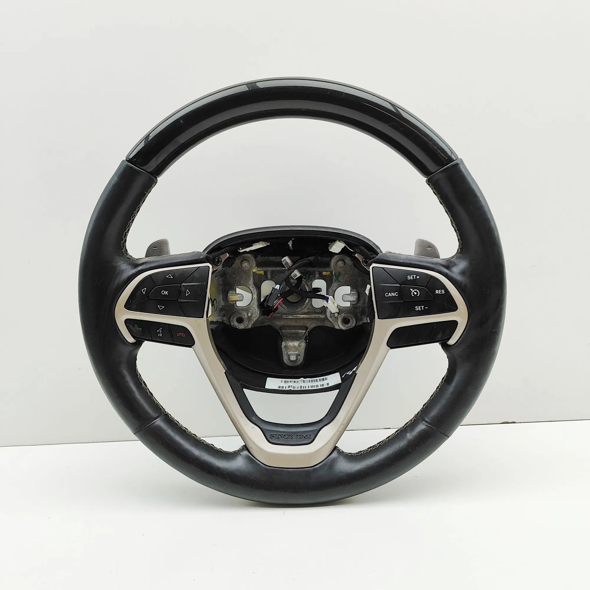 Jeep Grand Cherokee (WK) steering wheel Steering Wheel — JEEP GRAND CHEROKEE (IV WK, WK...