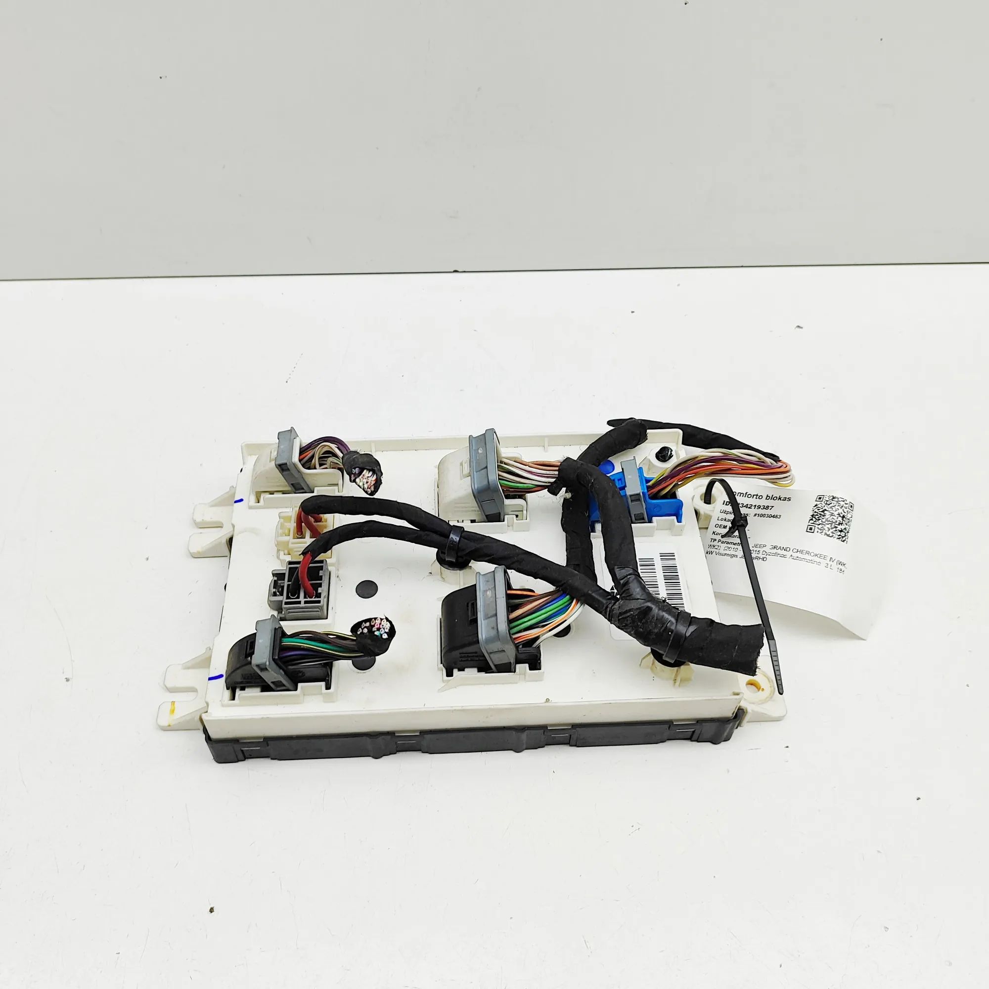 Jeep Grand Cherokee (WK) Comfort Control Unit Comfort Control Unit — JEEP GRAND CHEROKEE (IV ...