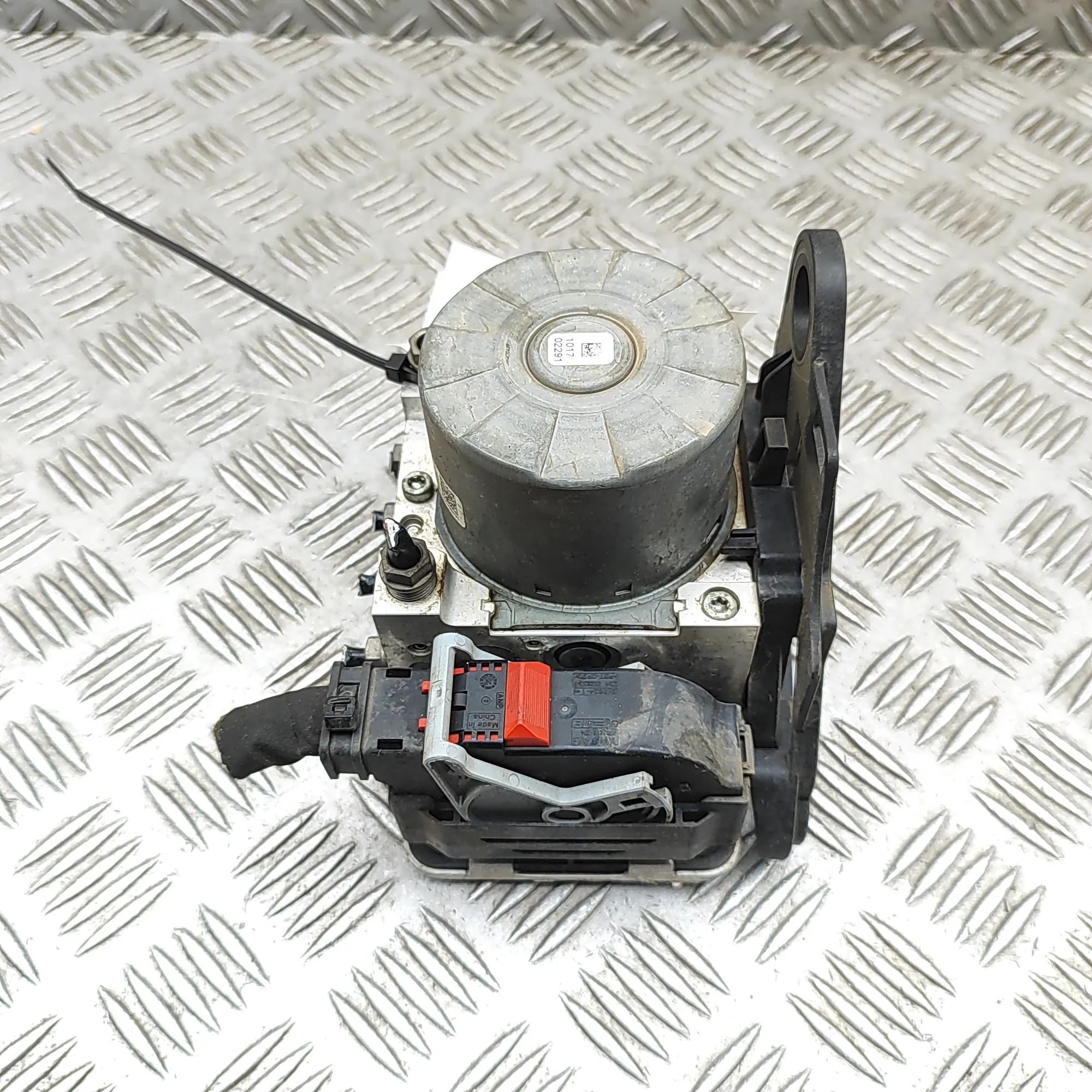 Volkswagen T-Roc ABS hydraulic pump