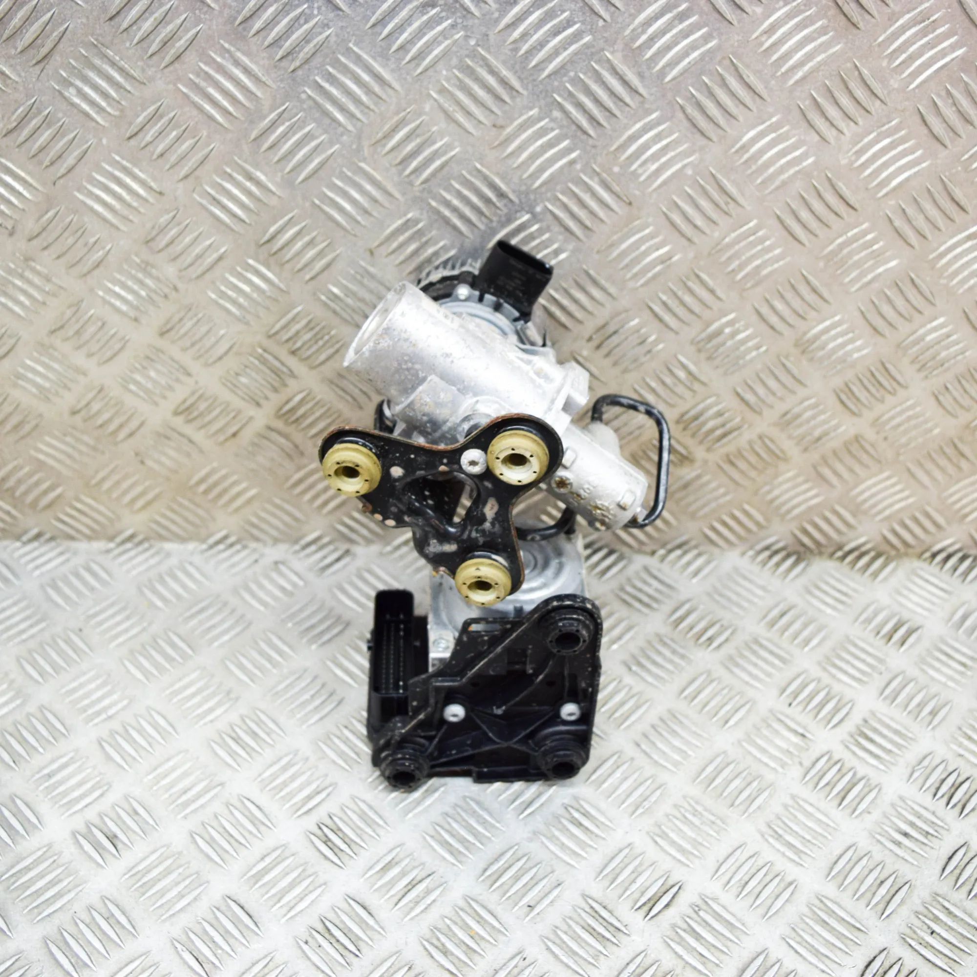 Volkswagen Golf 7 ABS hydraulic pump ABS Pump — VW GOLF (VII 5G1, BQ1, BE1, BE2) (20...