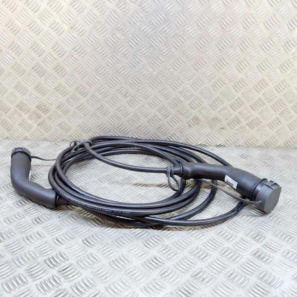 Nissan Leaf Battery Charging Cable Battery charging cable — NISSAN LEAF (ZE1) (201...