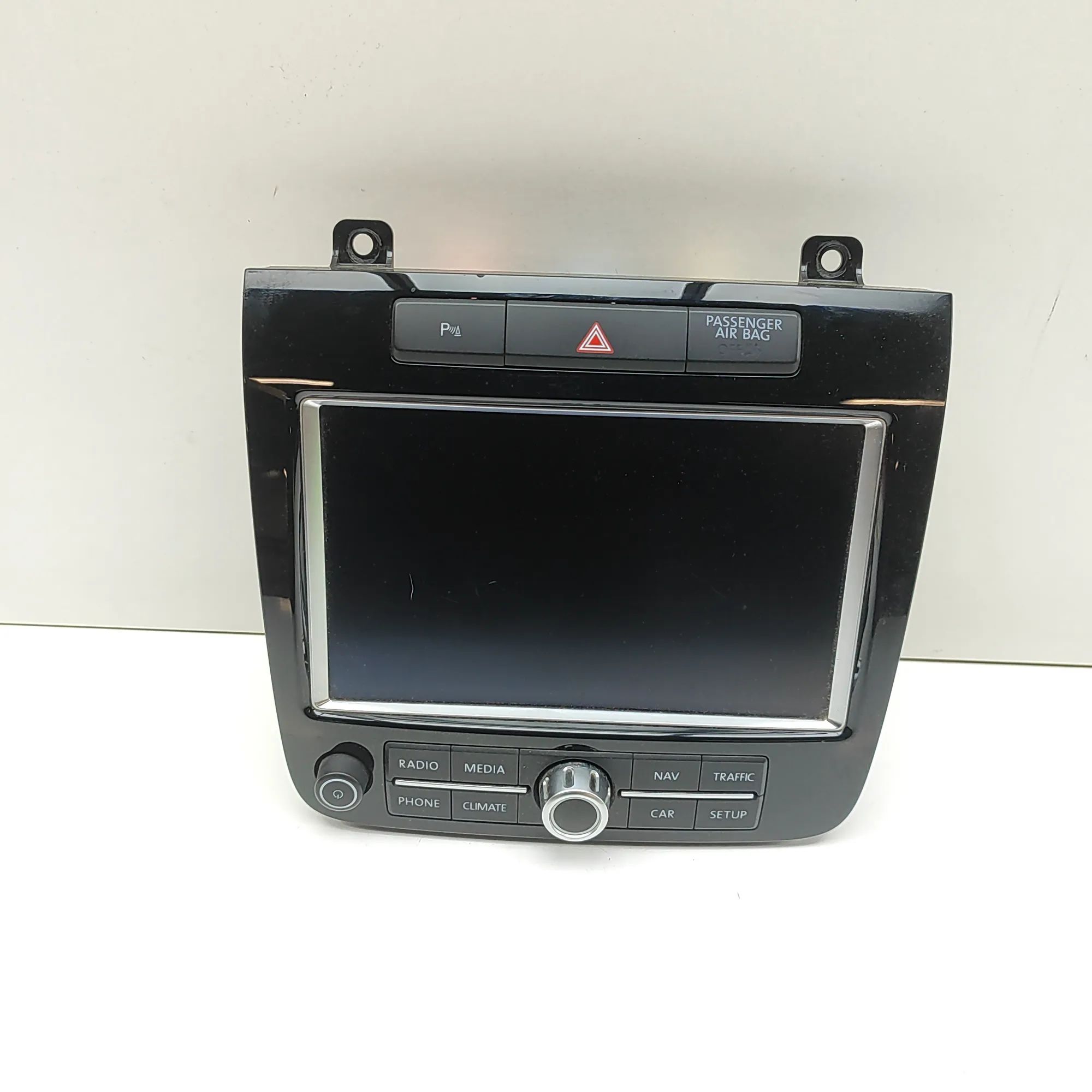 Volkswagen Touareg Navigation display Navigation display — VW TOUAREG (7P5) (2009-201...