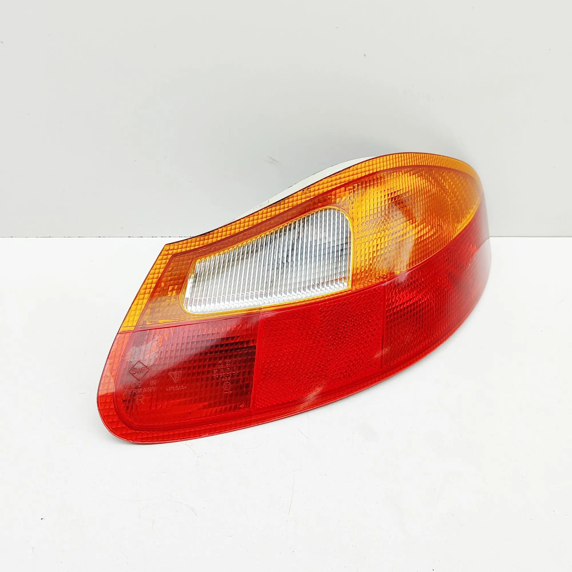 Porsche Boxster (986) Rear Right Tail Light Rear Right Tail Light — PORSCHE BOXSTER (986) (...