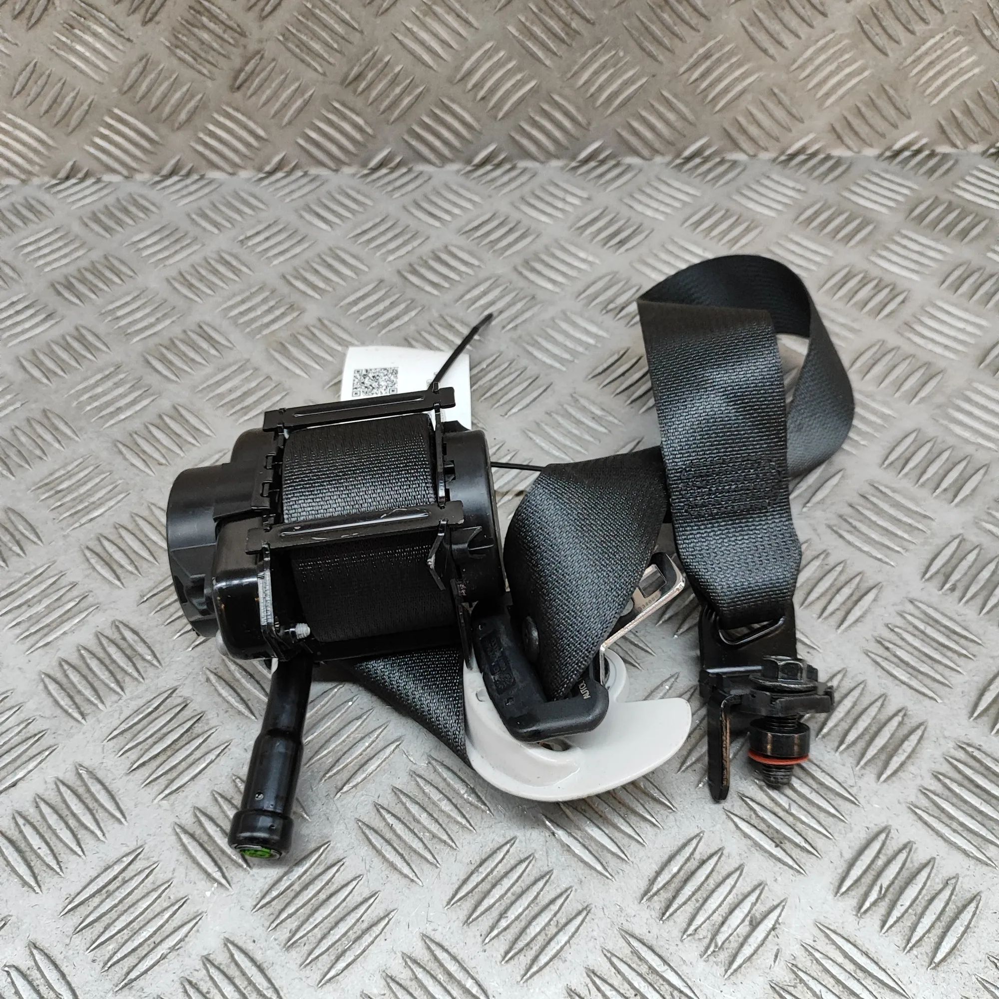 Hyundai Ioniq Rear Right Seatbelt Rear Right Seatbelt — HYUNDAI IONIQ (5 NE) (202...