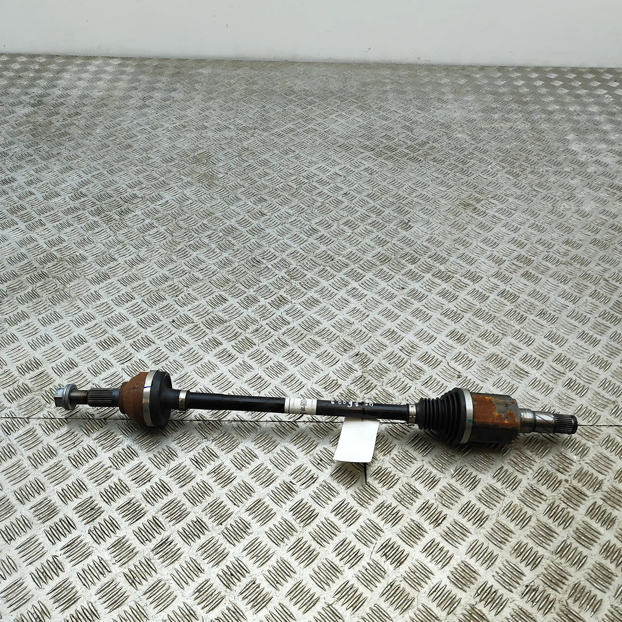 Tesla Model 3 Rear Right Driveshaft Rear Right Driveshaft — TESLA MODEL 3 (Higland)...