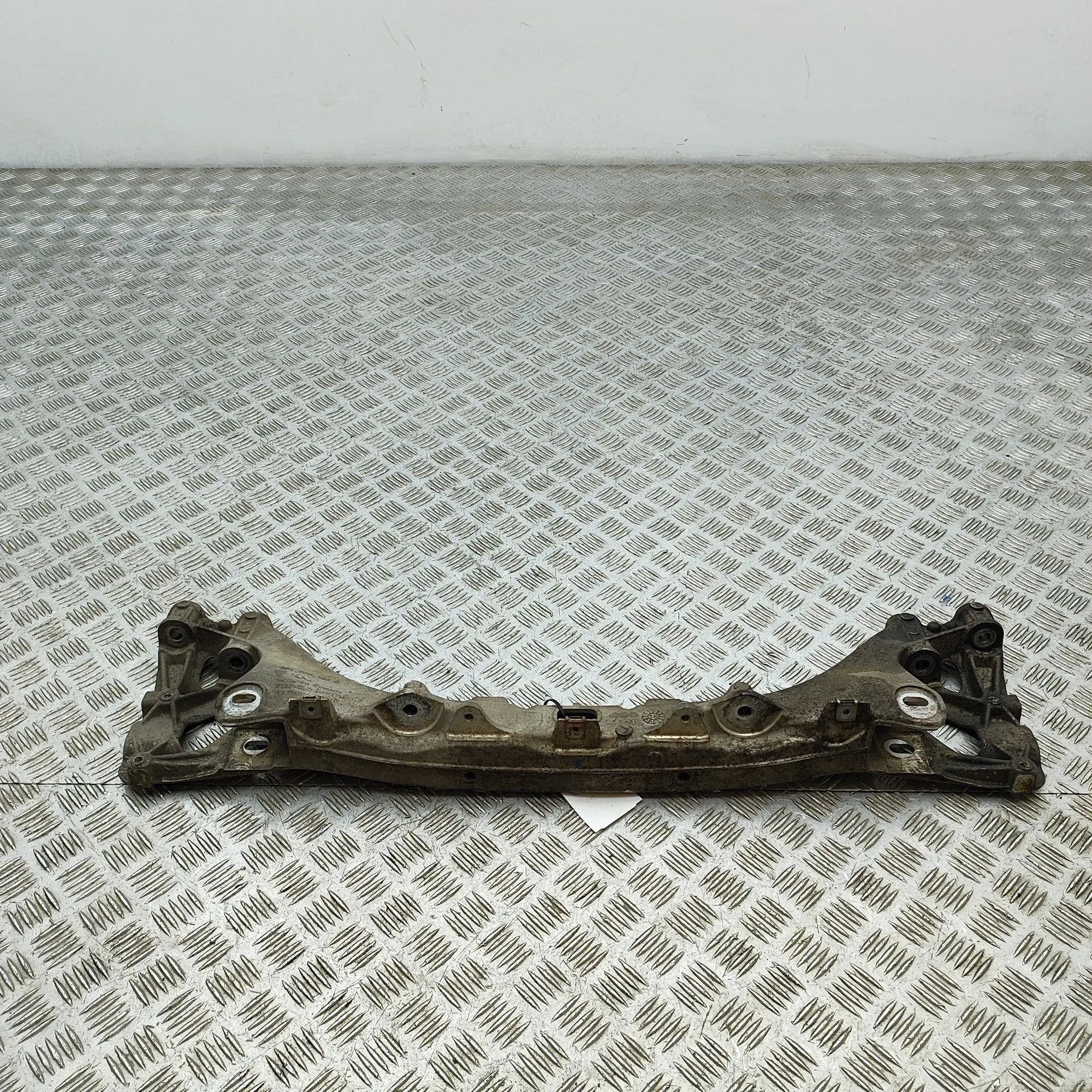 Porsche 911 (991) Rear subframe Rear subframe — PORSCHE 911 (991) (2011-2020) —...