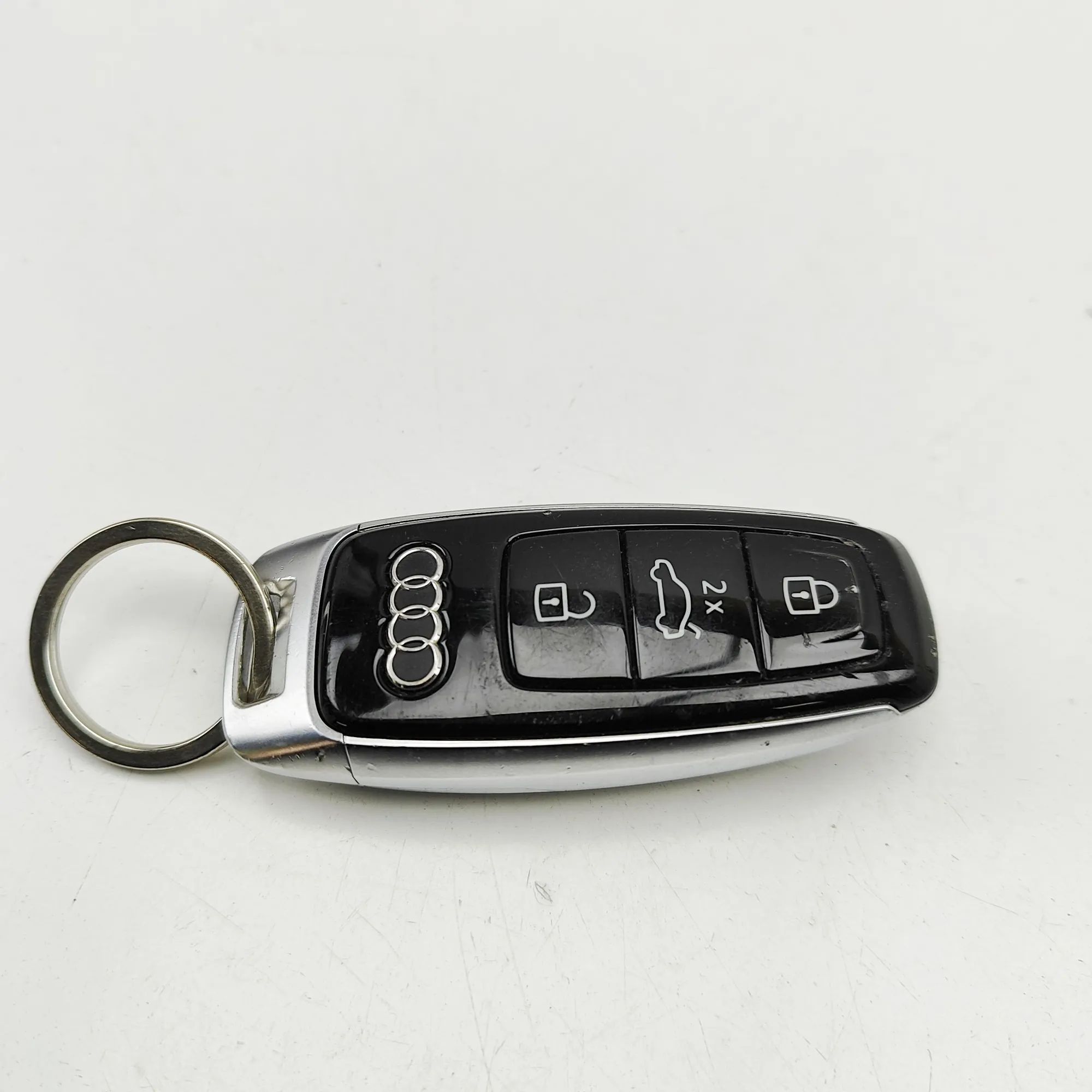 Audi Q7 (4M) Ignition key Ignition key — AUDI Q7 (4M) (2015-...) — 4N0959...