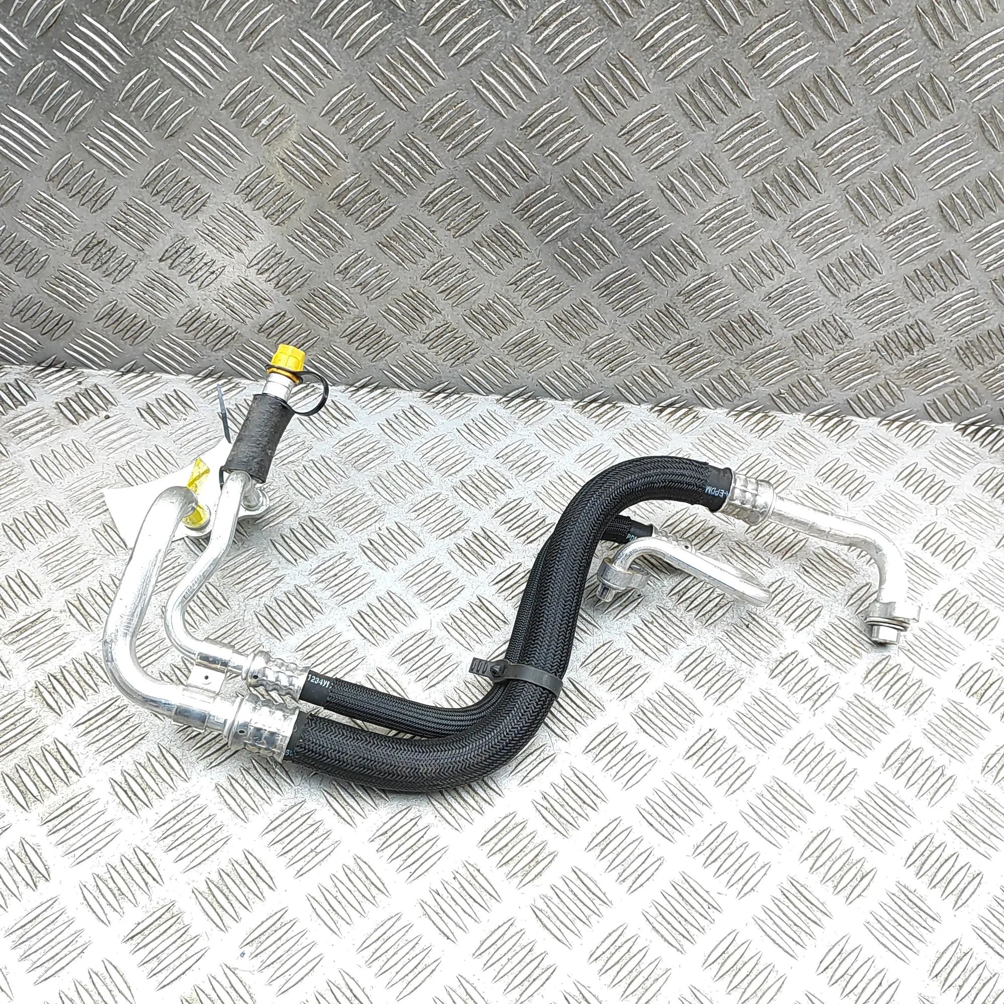 Tesla Model Y A/C Air Con Hose Pipe A/C Air Con Hose Pipe — TESLA MODEL Y (2019-......