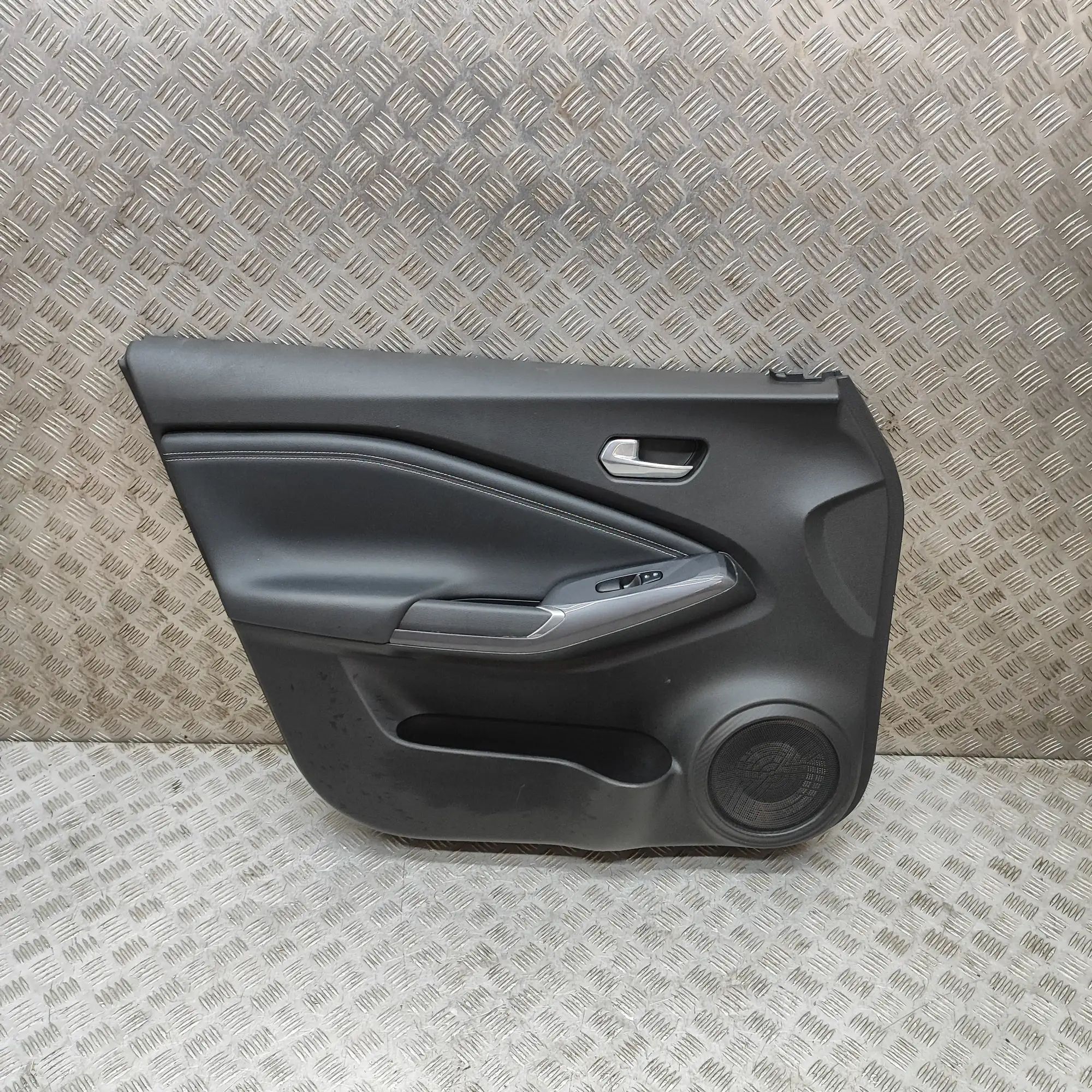 Nissan Juke Front Left Door Panel Front Left Door Panel — NISSAN JUKE (F16) (2019...