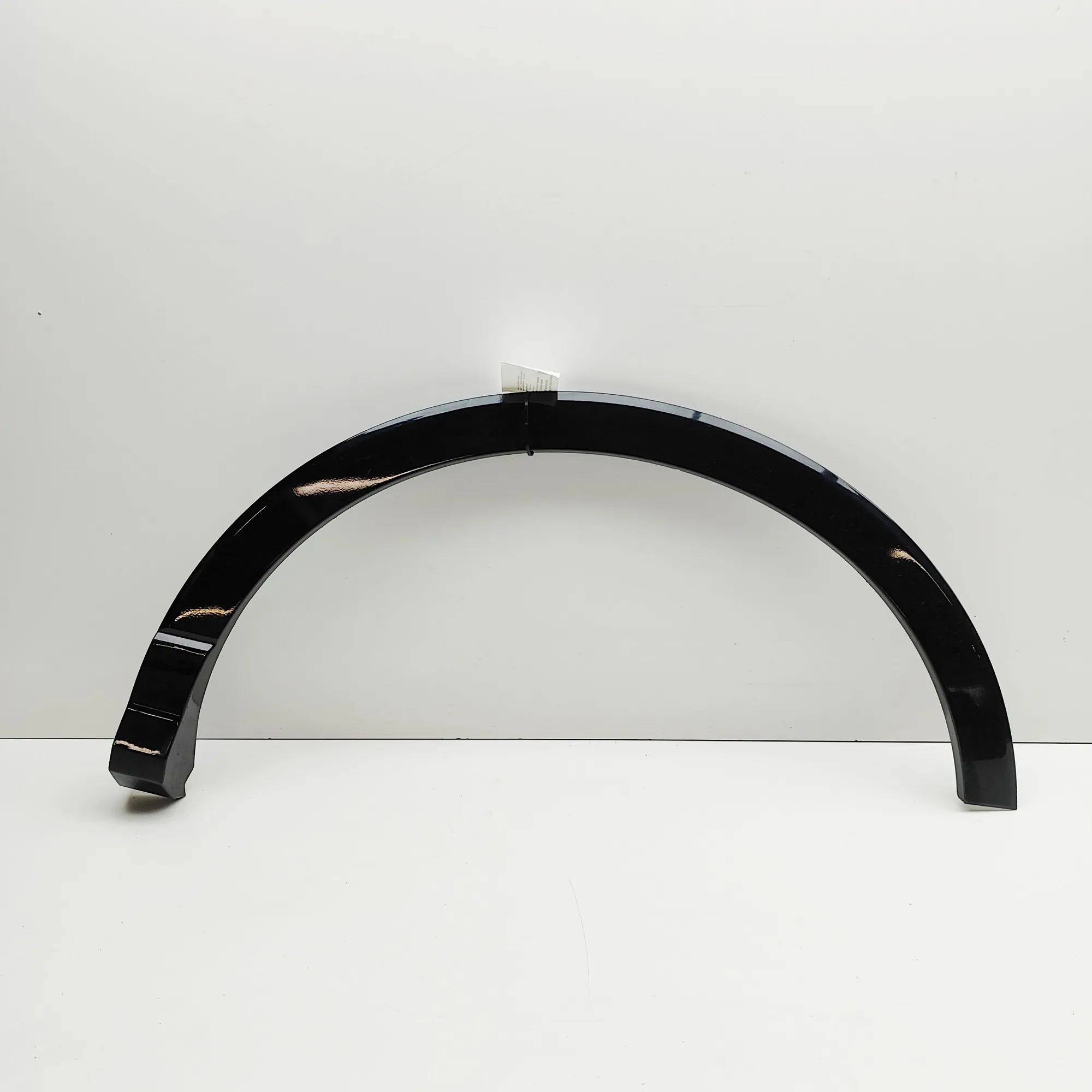 Audi Q3 (F3) Wheel arch trim — rear left Wheel arch trim — rear left — AUDI Q3 (F3) (201...