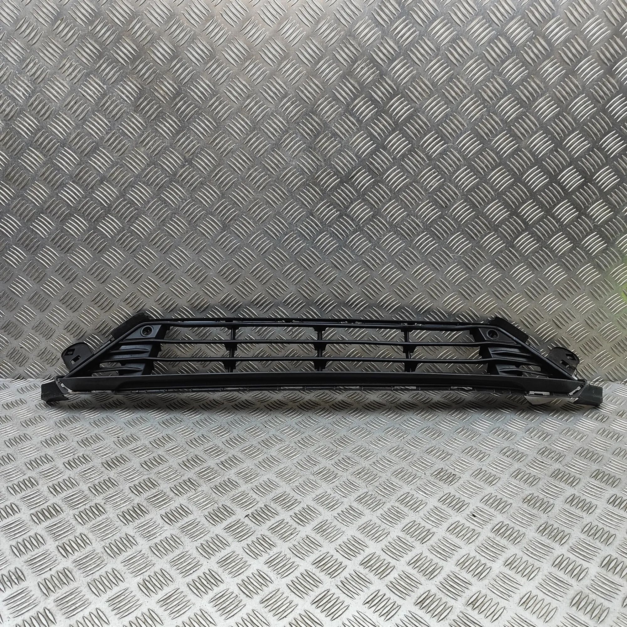 Volvo V60 Front bumper lower grill Front bumper lower grill — VOLVO V60 (II 225, 2...