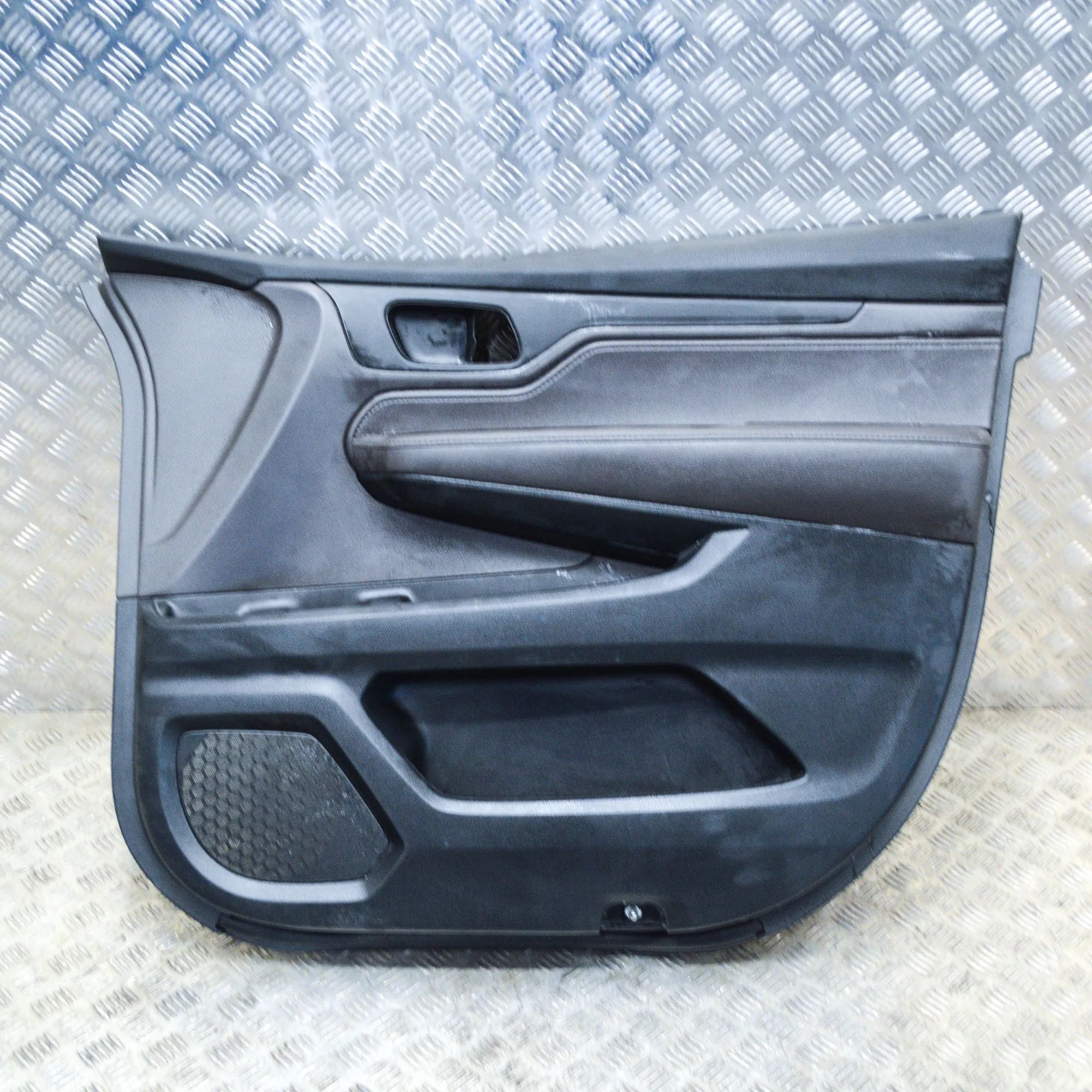 Honda Odyssey Front Right Door Panel Front Right Door Panel — HONDA ODYSSEY (RL6) (2...