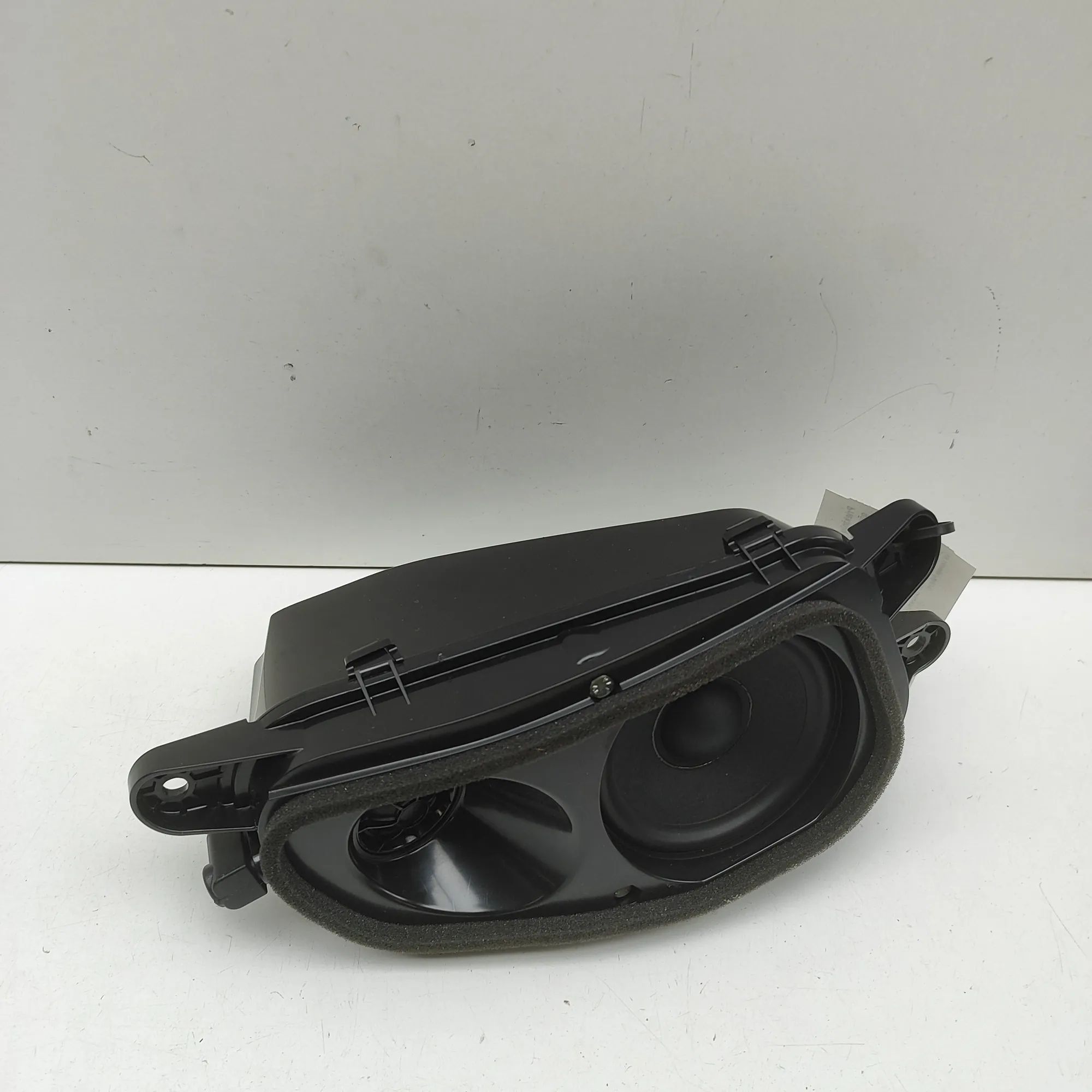 BMW 6 GT (G32) Dashboard Speaker