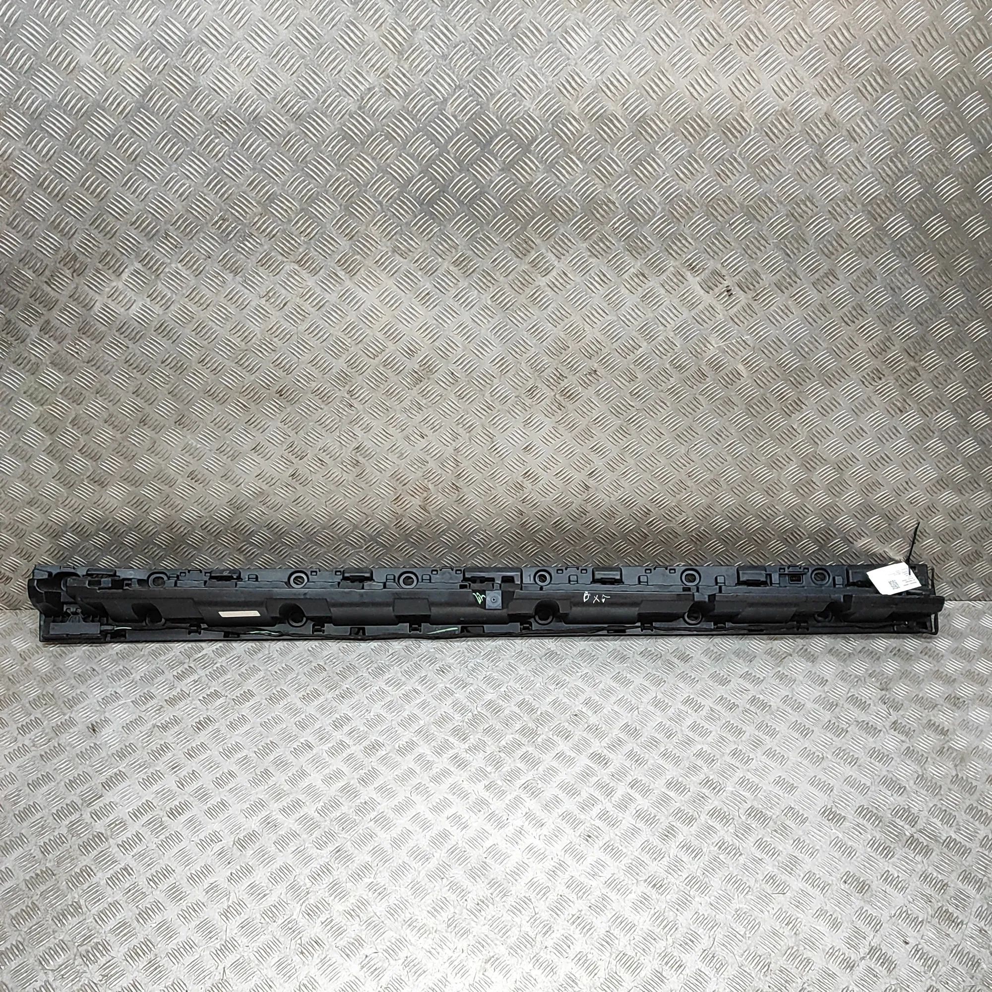 BMW X5 (G05) Side skirt bracket