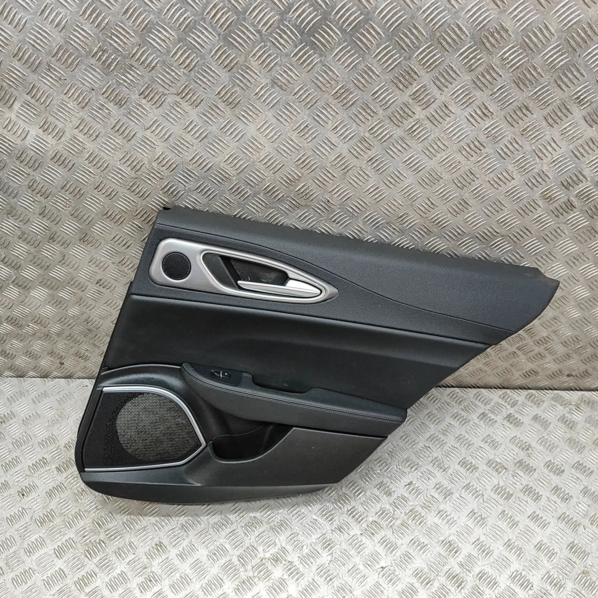 Alfa-Romeo Giulia (952) Rear Right Door Panel