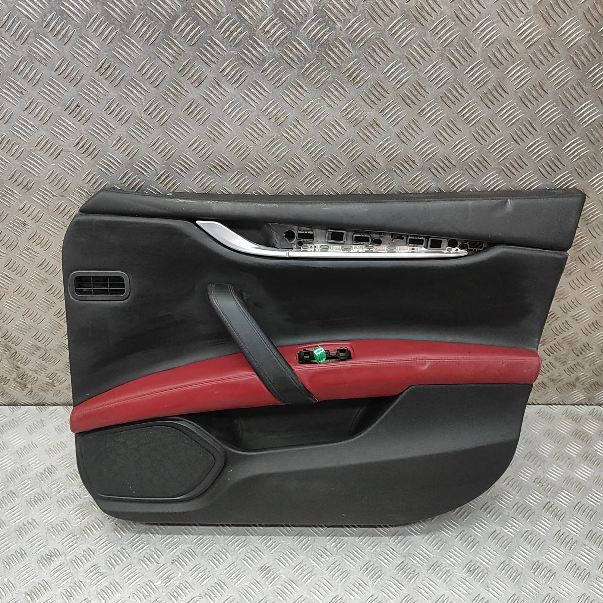 Maserati Ghibli Front Right Door Panel Front Right Door Panel — MASERATI GHIBLI (M157)...