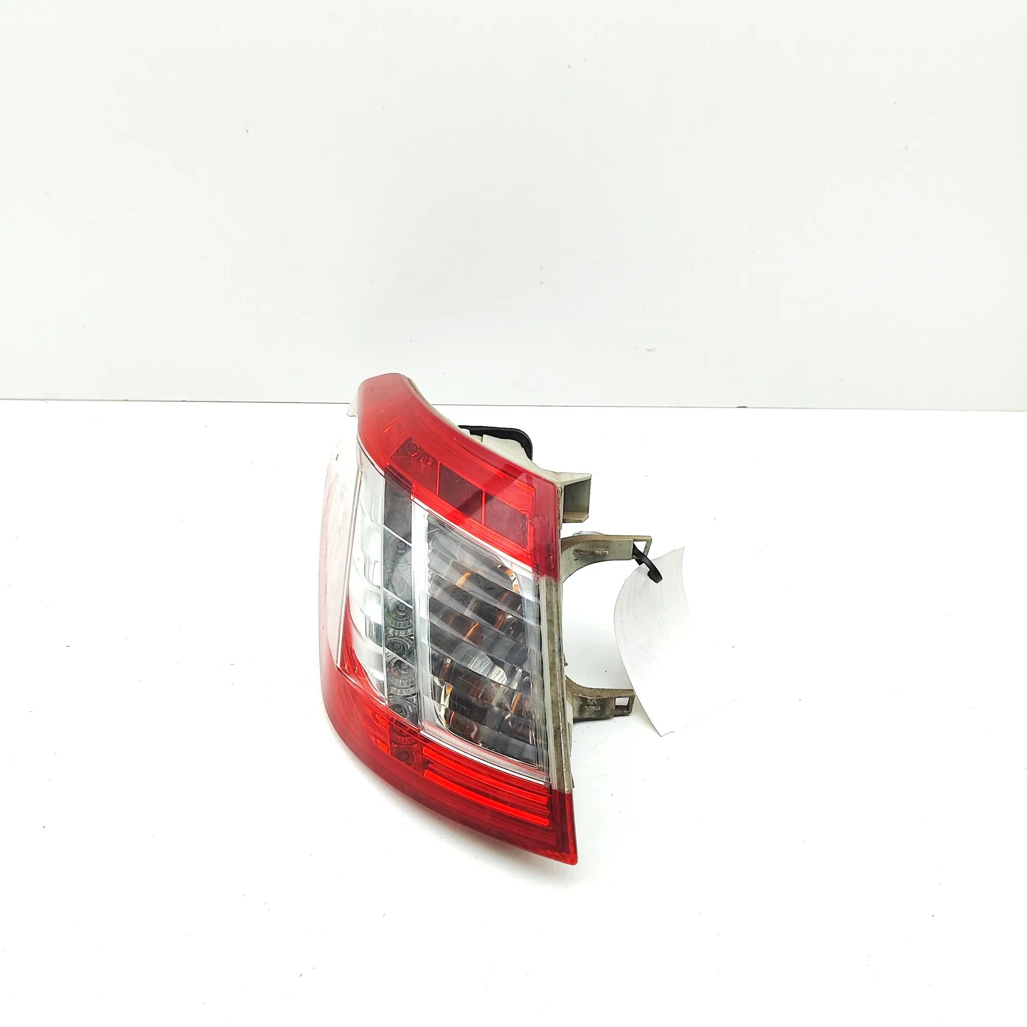 Peugeot 508 Rear Left Tail Light Rear Left Tail Light — PEUGEOT 508 (SW) (2010-2...