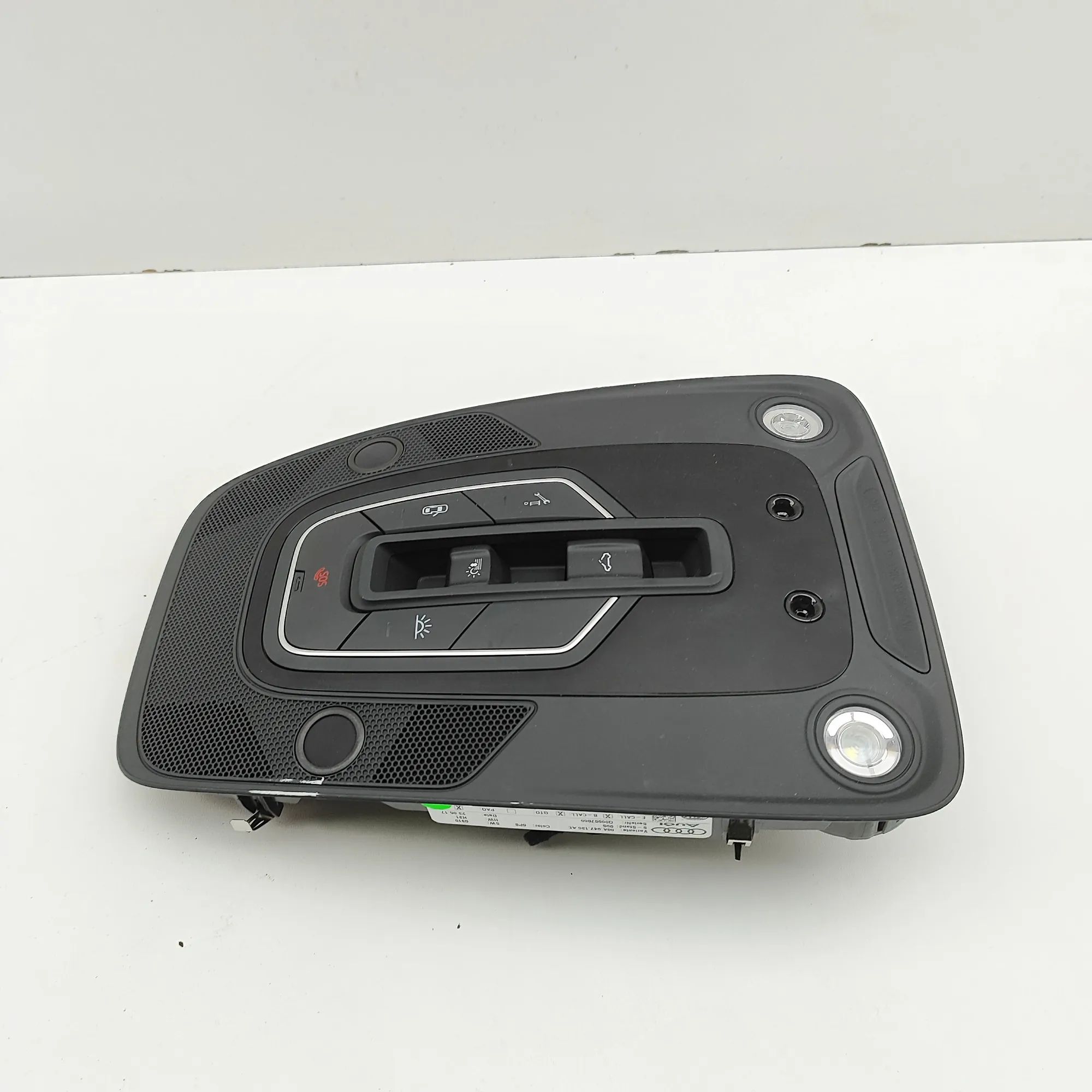 Audi Q5 (8R) Interior light Interior light — AUDI Q5 (FY) (2016-...) — 80A9...