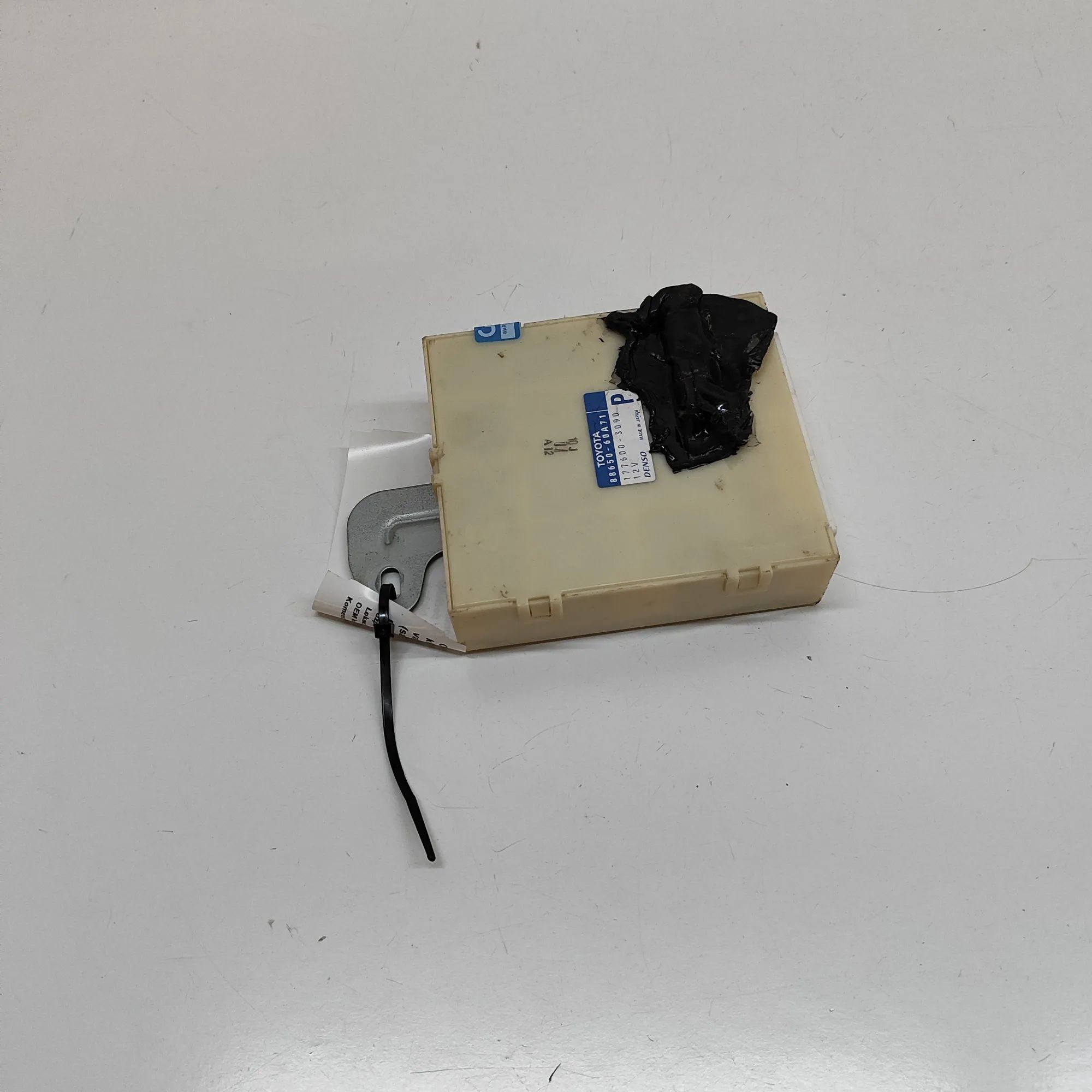 Toyota Land Cruiser 100 Climate control unit Climate control unit — TOYOTA LAND CRUISER (120...
