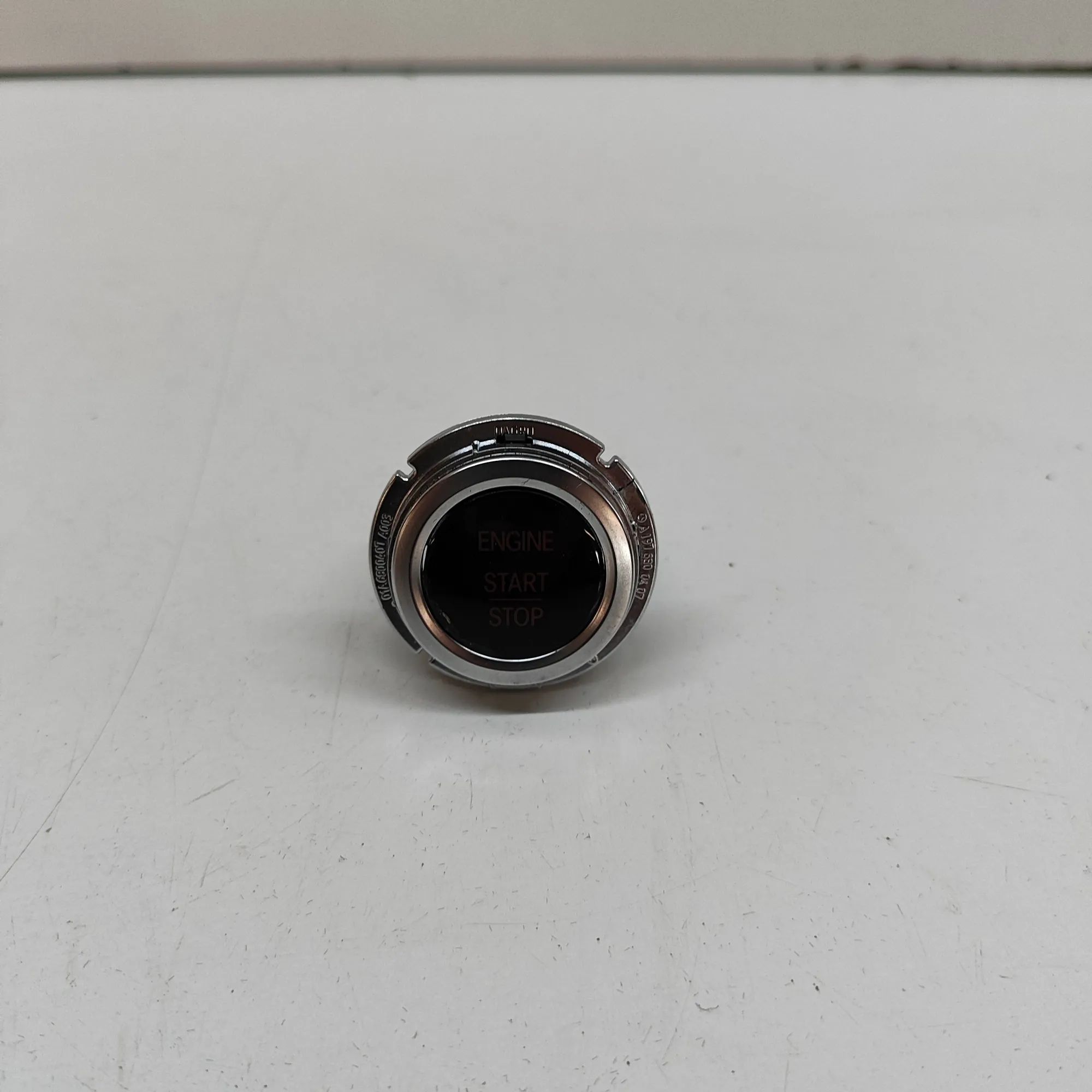 Mercedes-Benz A (W176) Engine start button Engine start button — MERCEDES BENZ AMG (GT C19...
