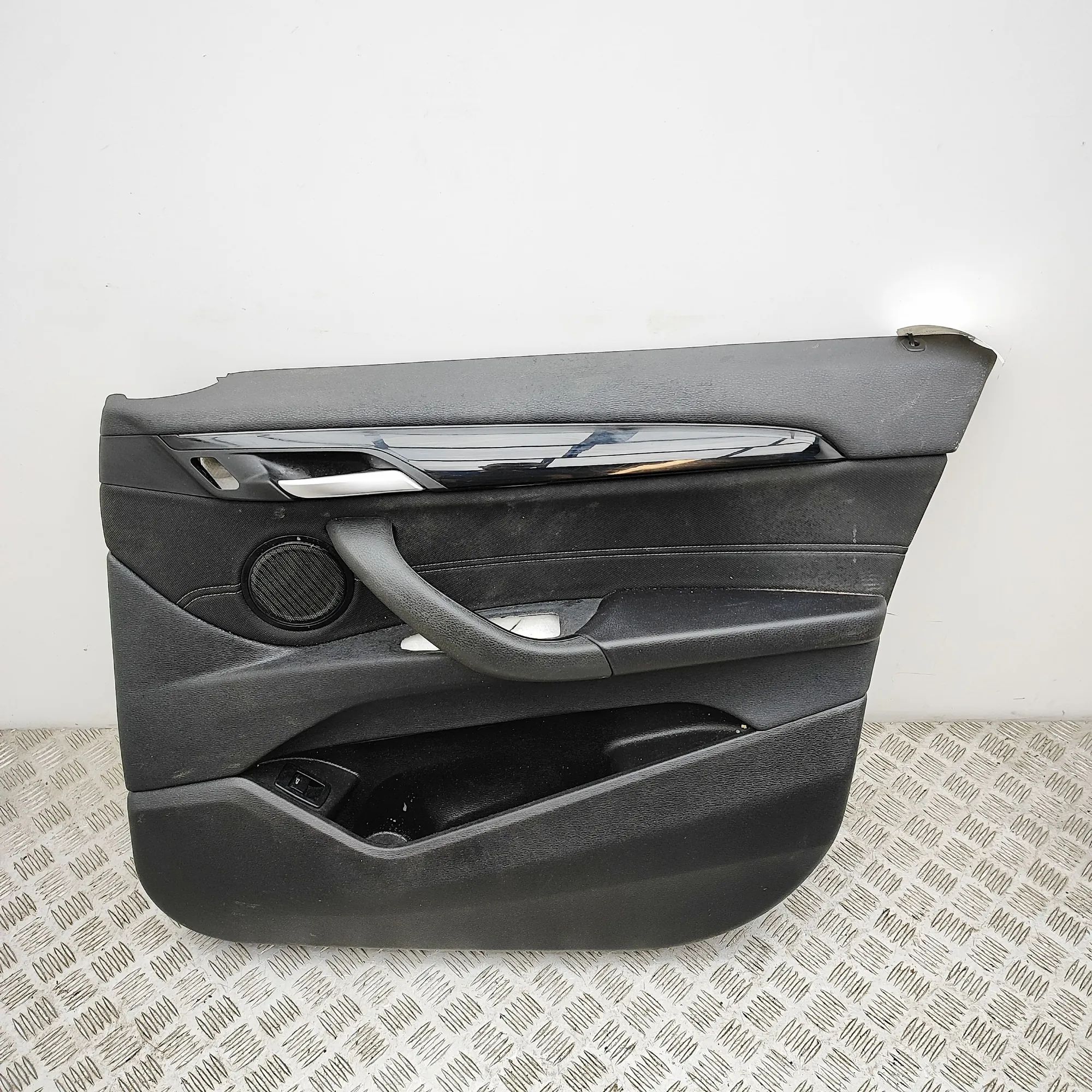 BMW X2 (F39) Front Right Door Panel