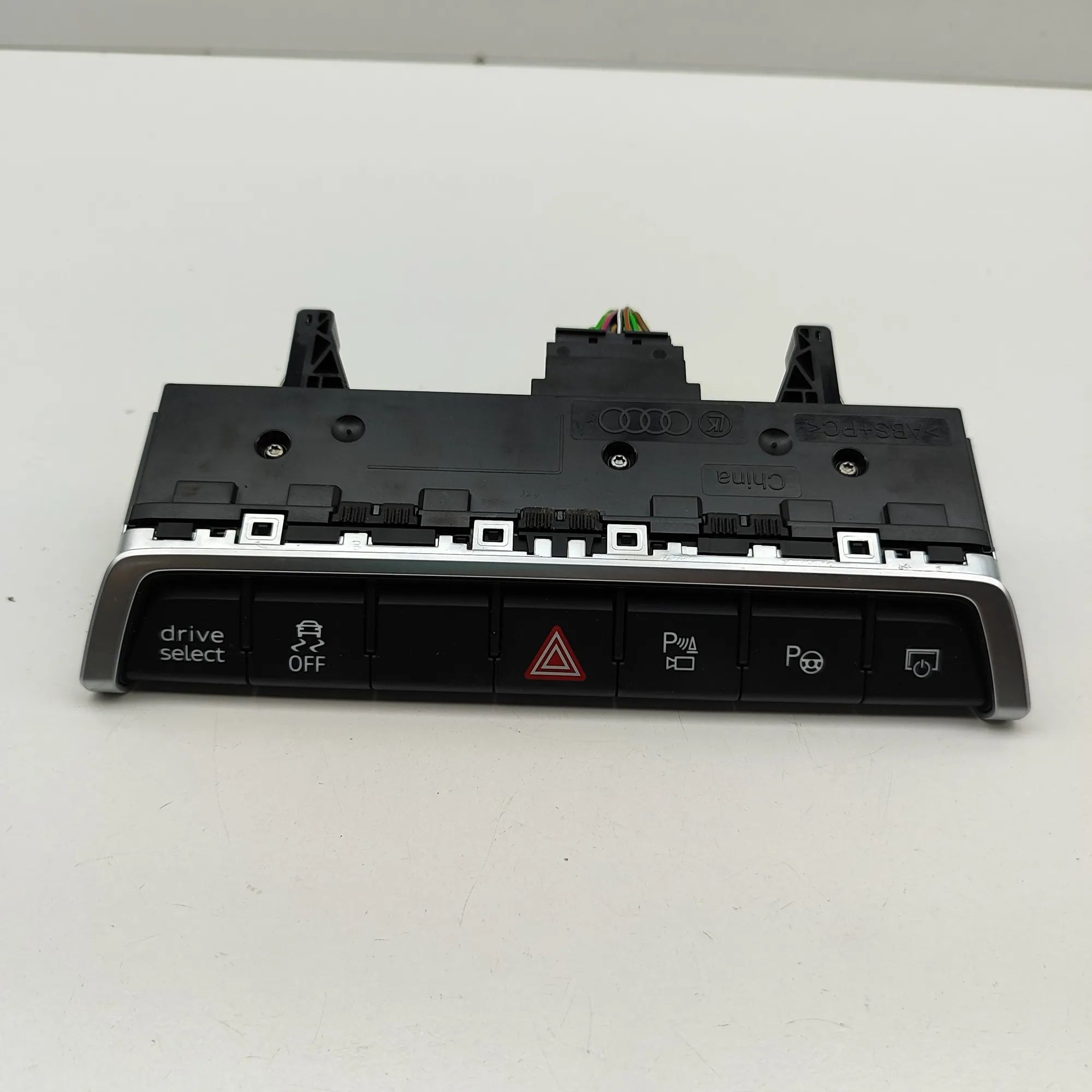 Audi e-tron GT (FW) Button Switch Panel Button Switch Panel — AUDI E-TRON GT (Saloon F8...