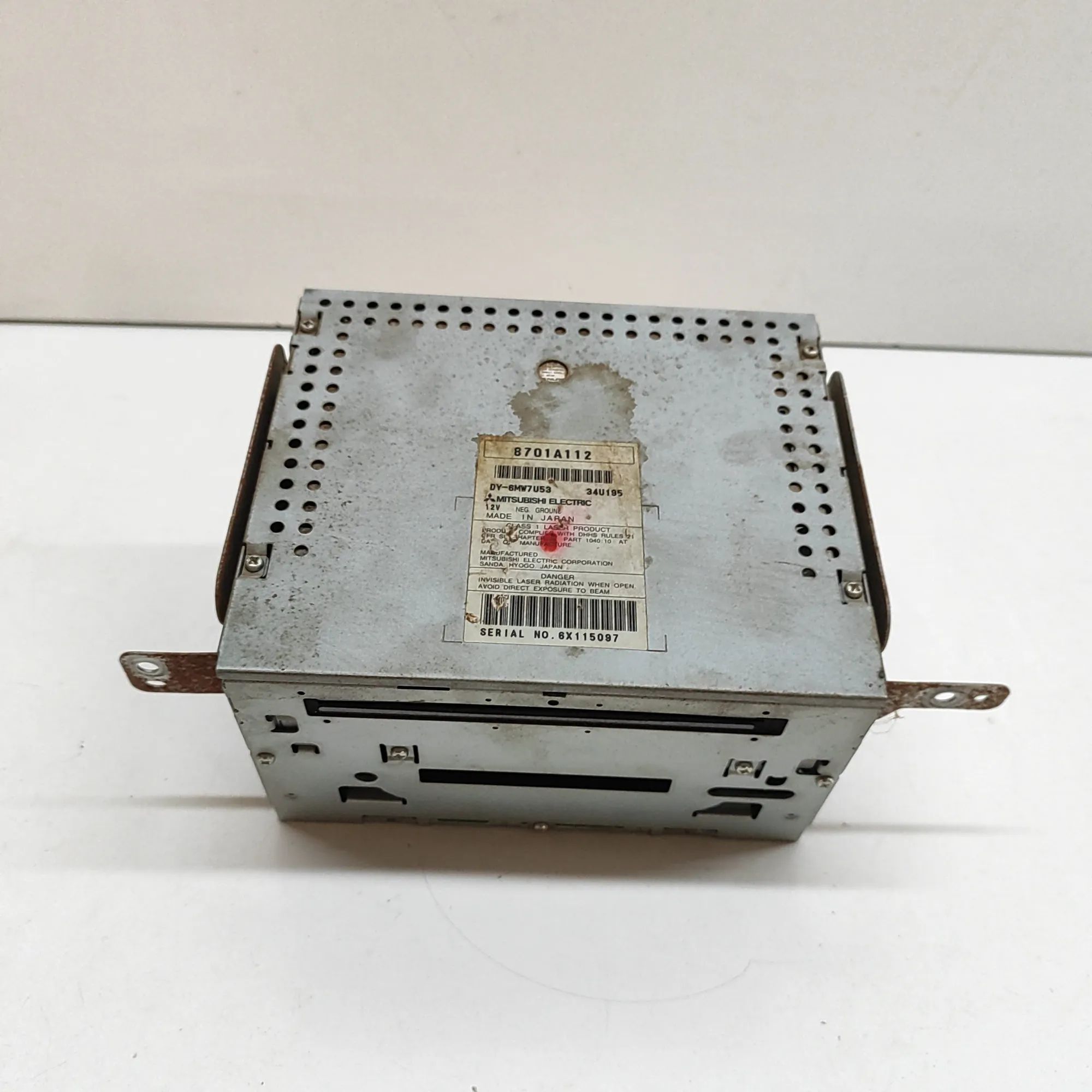 Mitsubishi Pajero Radio/CD head unit Radio/CD head unit — MITSUBISHI PAJERO (IV V8_W...