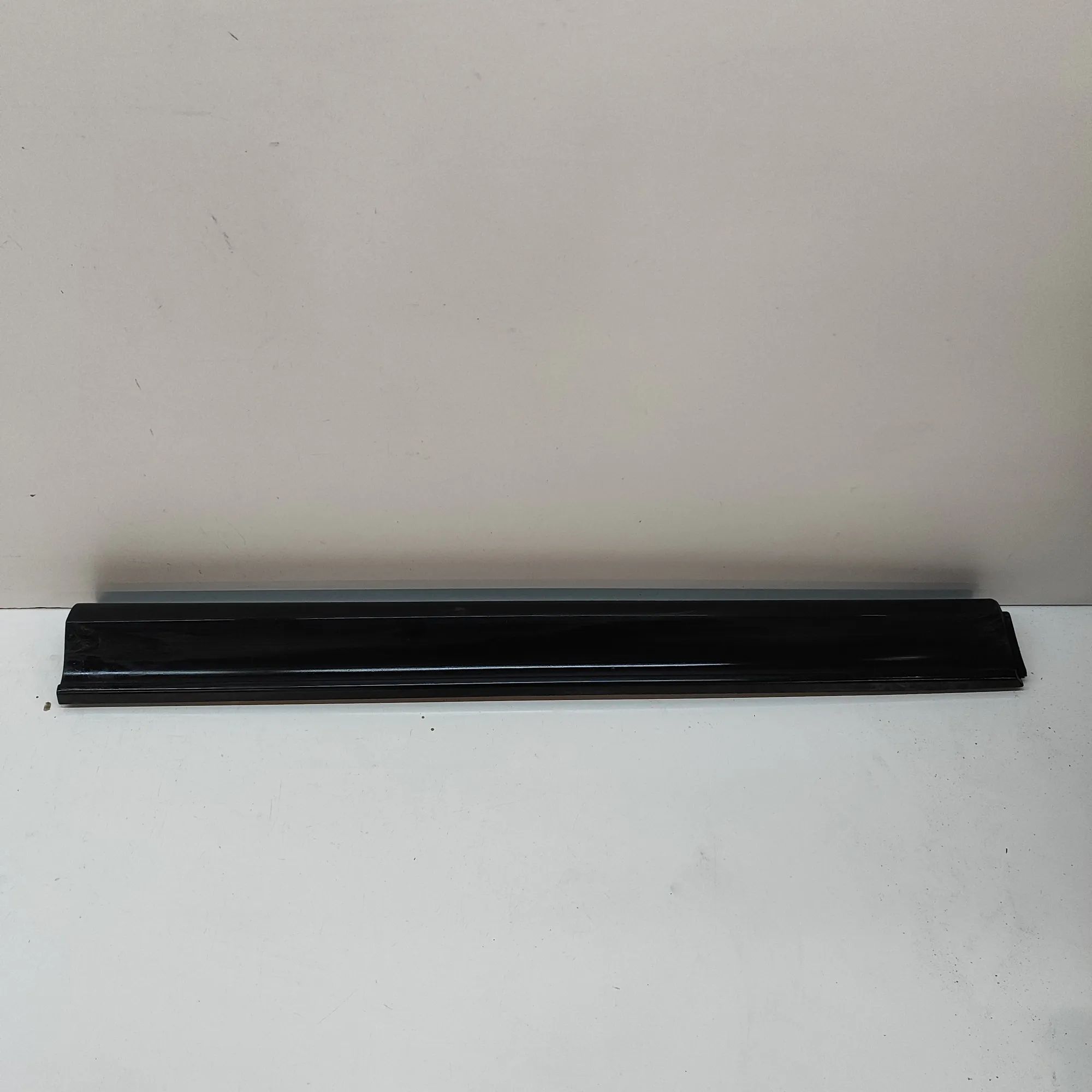 Mazda CX-5 (KF) Front Left Door Lower Molding Front Left Door Lower Molding — MAZDA CX-5 (KF)...