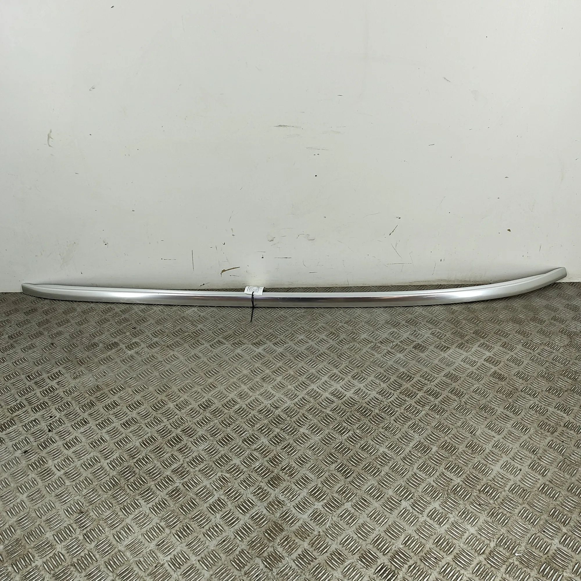 Volvo XC60 Left Side Roof Rail Left Side Roof Rail — VOLVO XC60 (II 246) (2017...