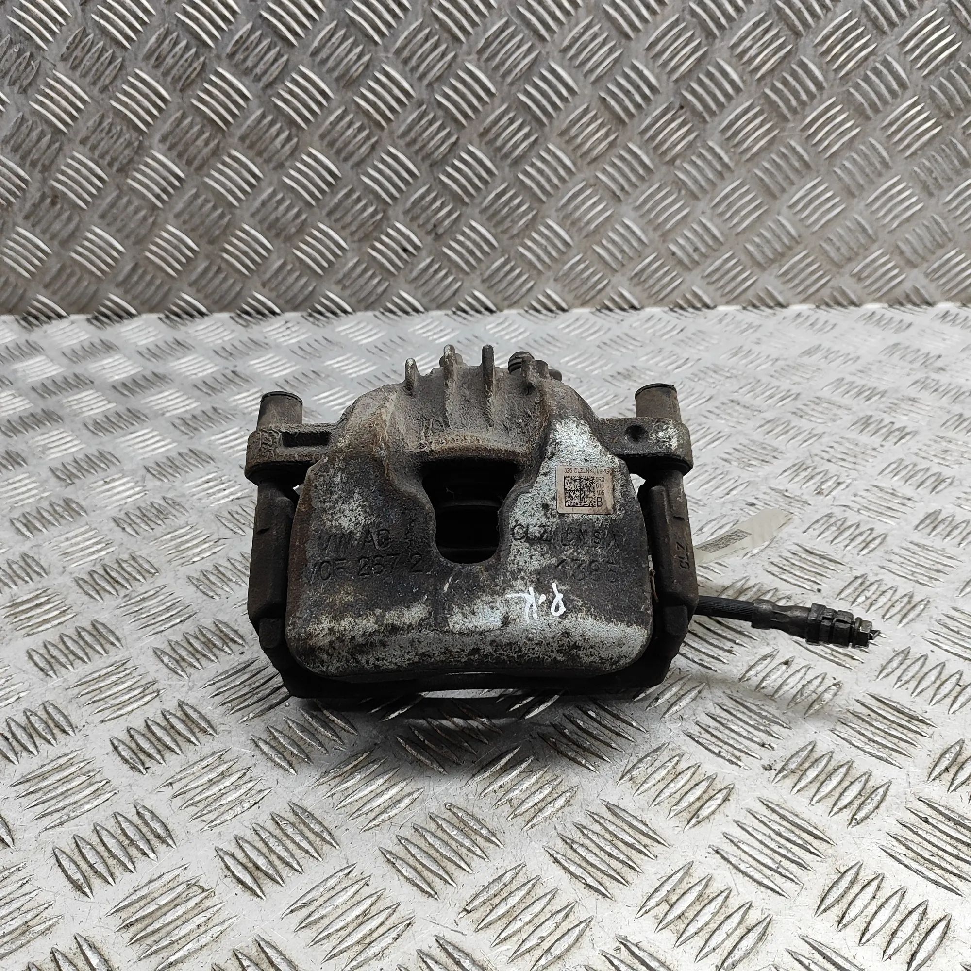 Volkswagen Caddy V Brake caliper — front left Brake caliper — front left — VW CADDY (V SBB, S...
