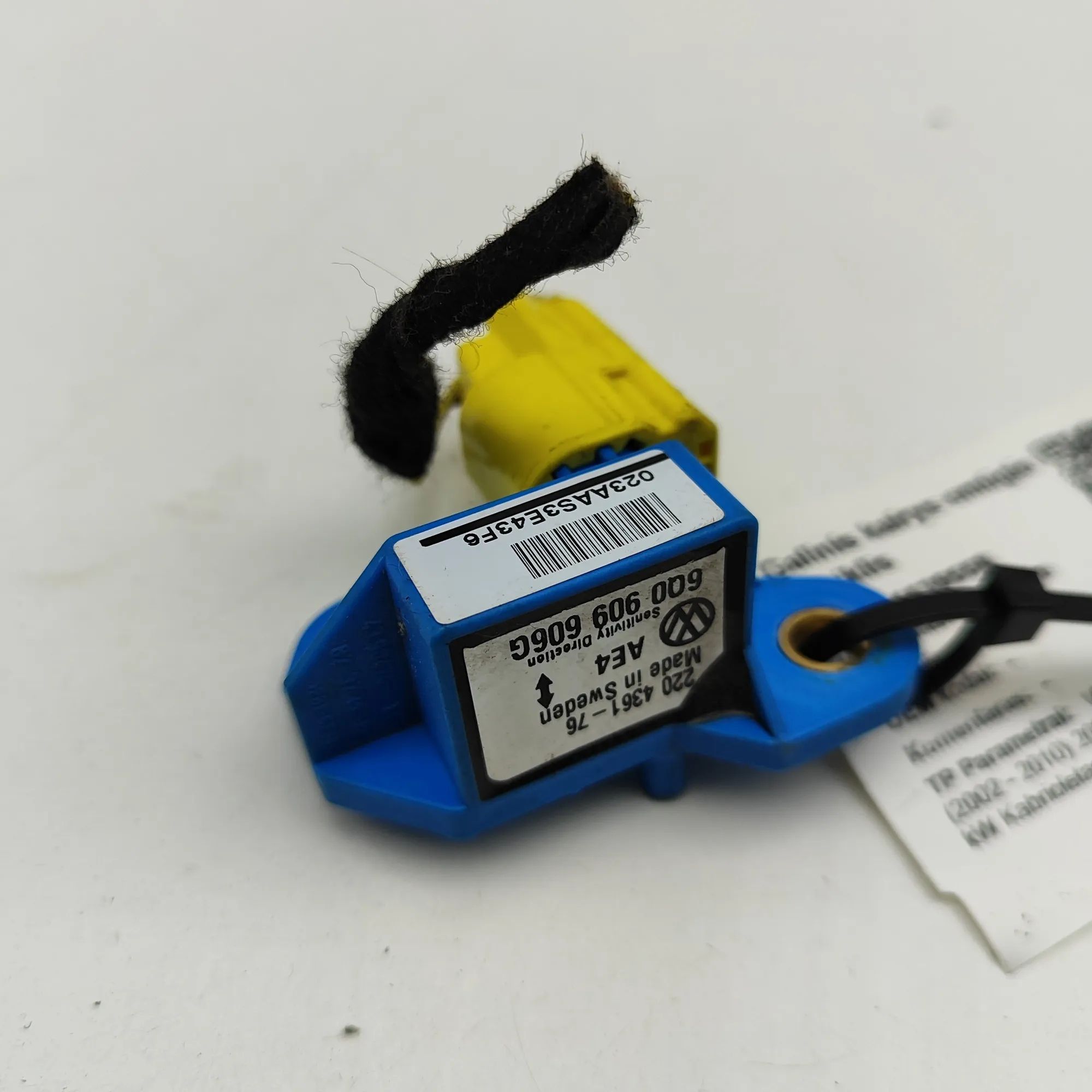 Volkswagen New Beetle Impact sensor — rear left Impact sensor — rear left — VW BEETLE (Cabrio 1...