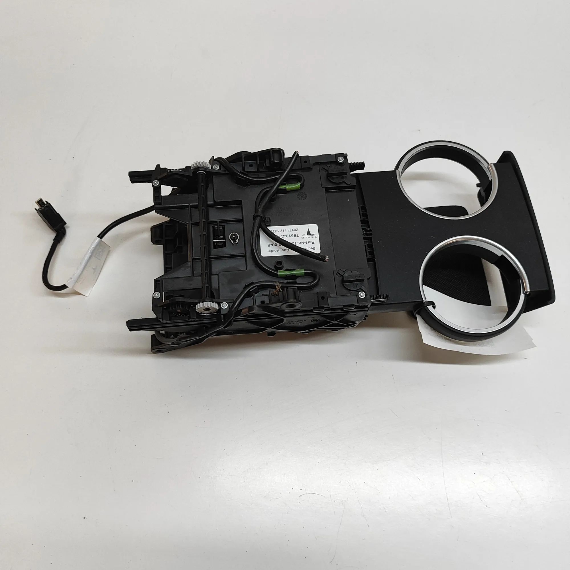 Tesla Model S Cup holder Cup holder — TESLA MODEL S (2012-...) — 1086670...