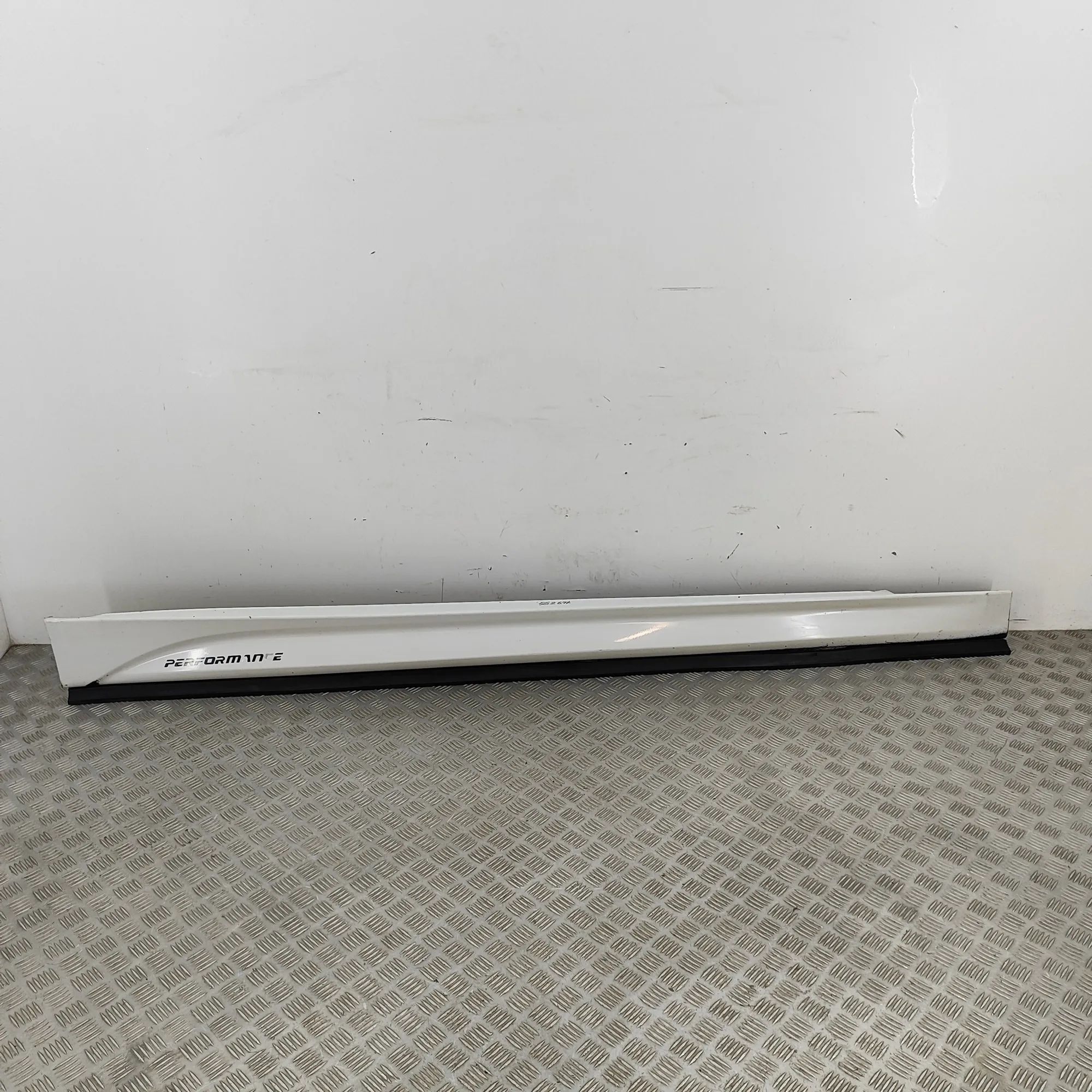 Audi A4 (B9) Right Side Plastic Sideskirt Cover Right Side Plastic Sideskirt Cover — AUDI A4 (A...