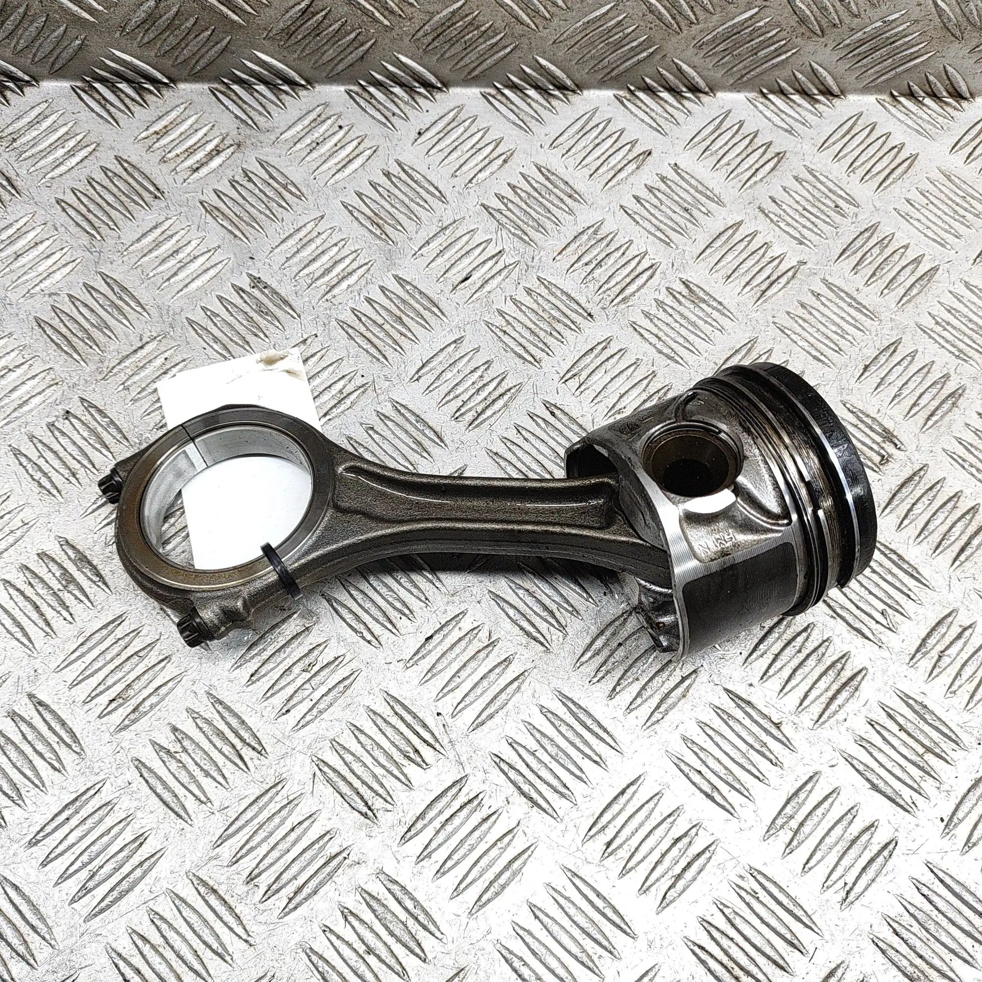 Volkswagen Touareg Piston Piston — VW TOUAREG (7P5) (2009-2018) — 0591070...