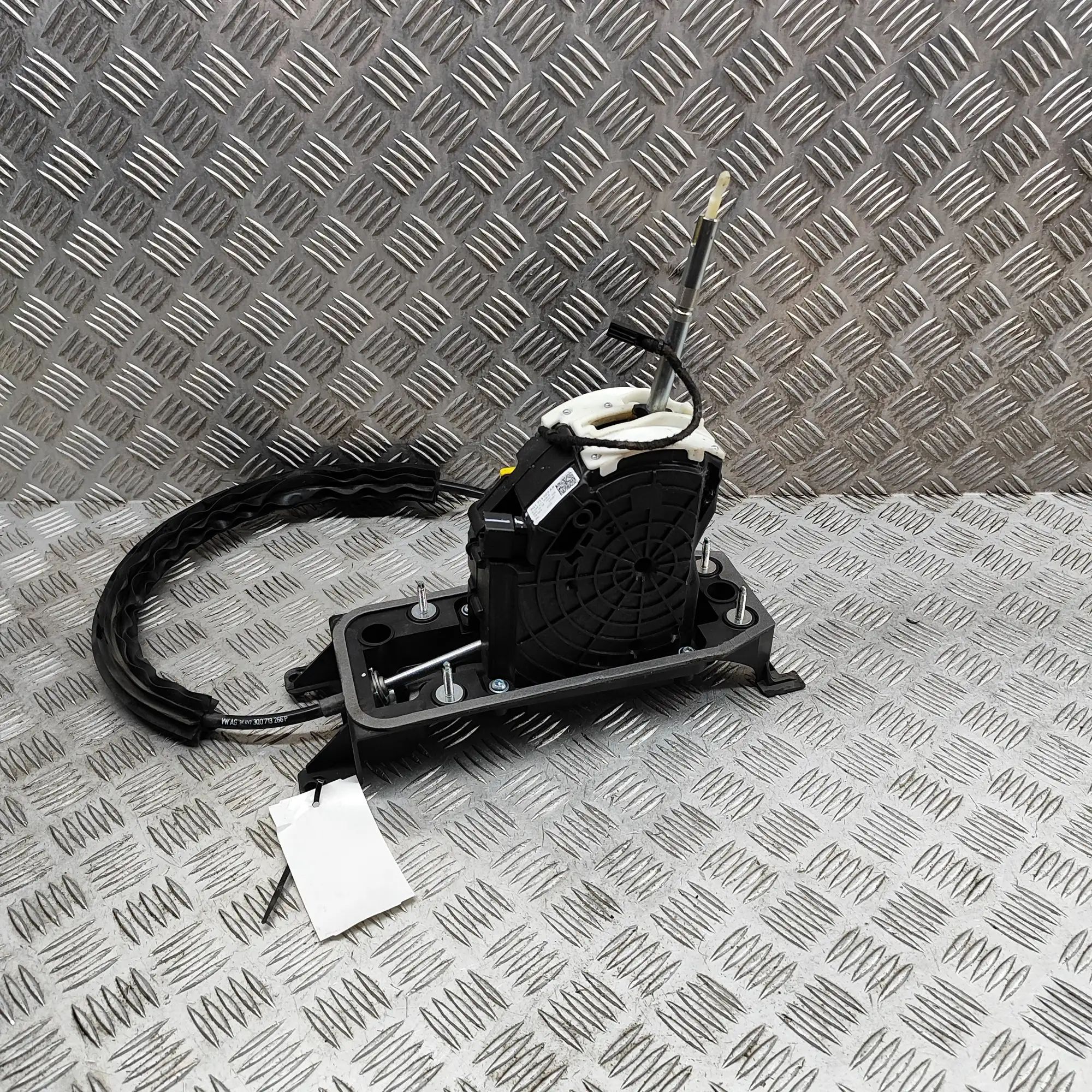 Volkswagen Passat (B8) Gear Shifting Mechanism