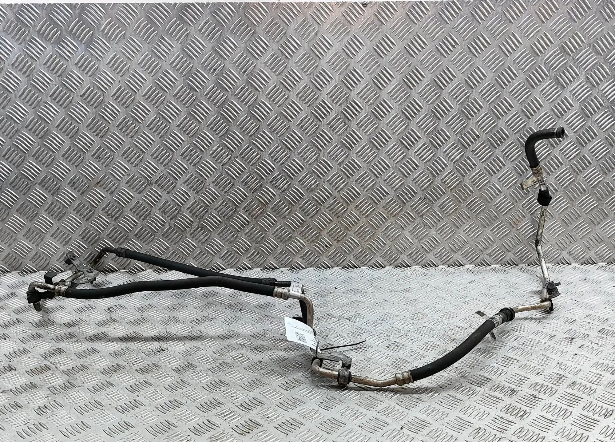 Maserati Levante Шланг системы охлаждения Coolant hose — MASERATI LEVANTE (SUV M161) (201...