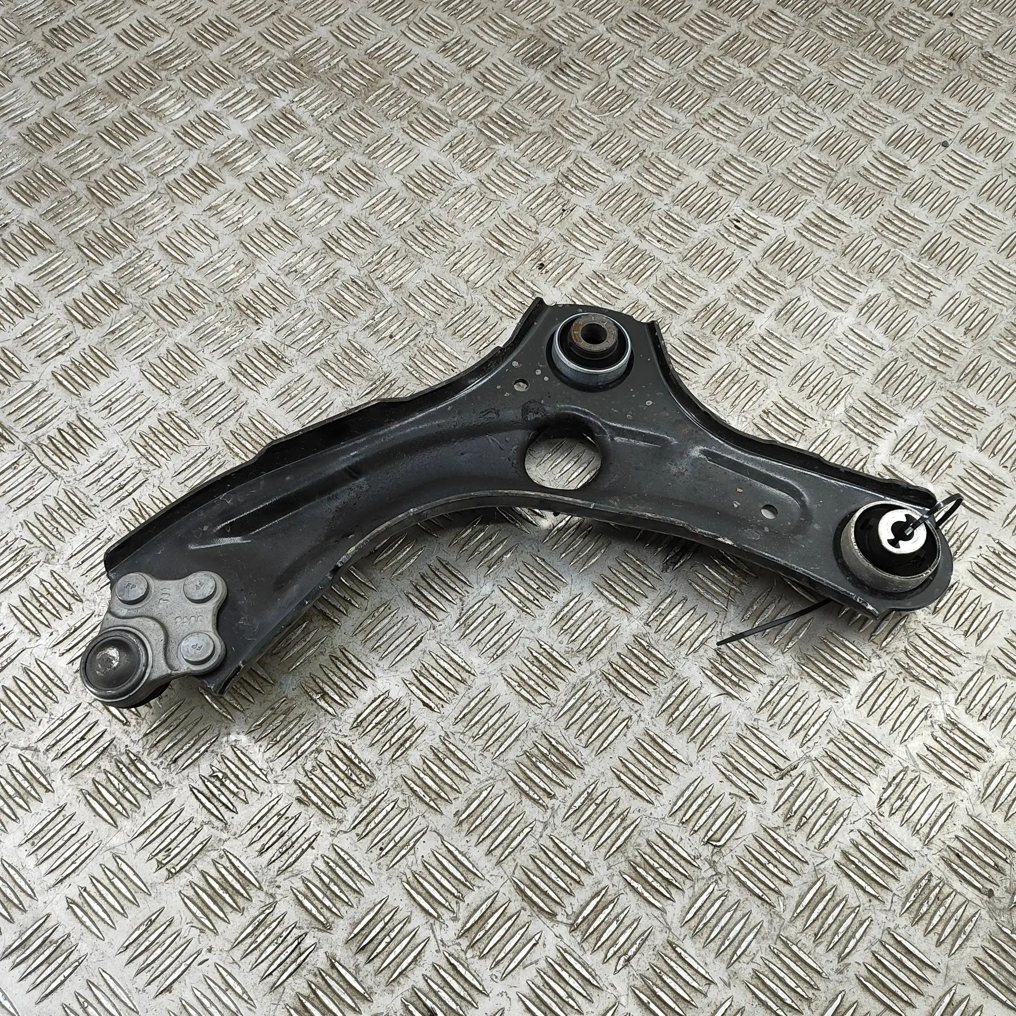 Nissan Juke Front Right Lower Control Arm