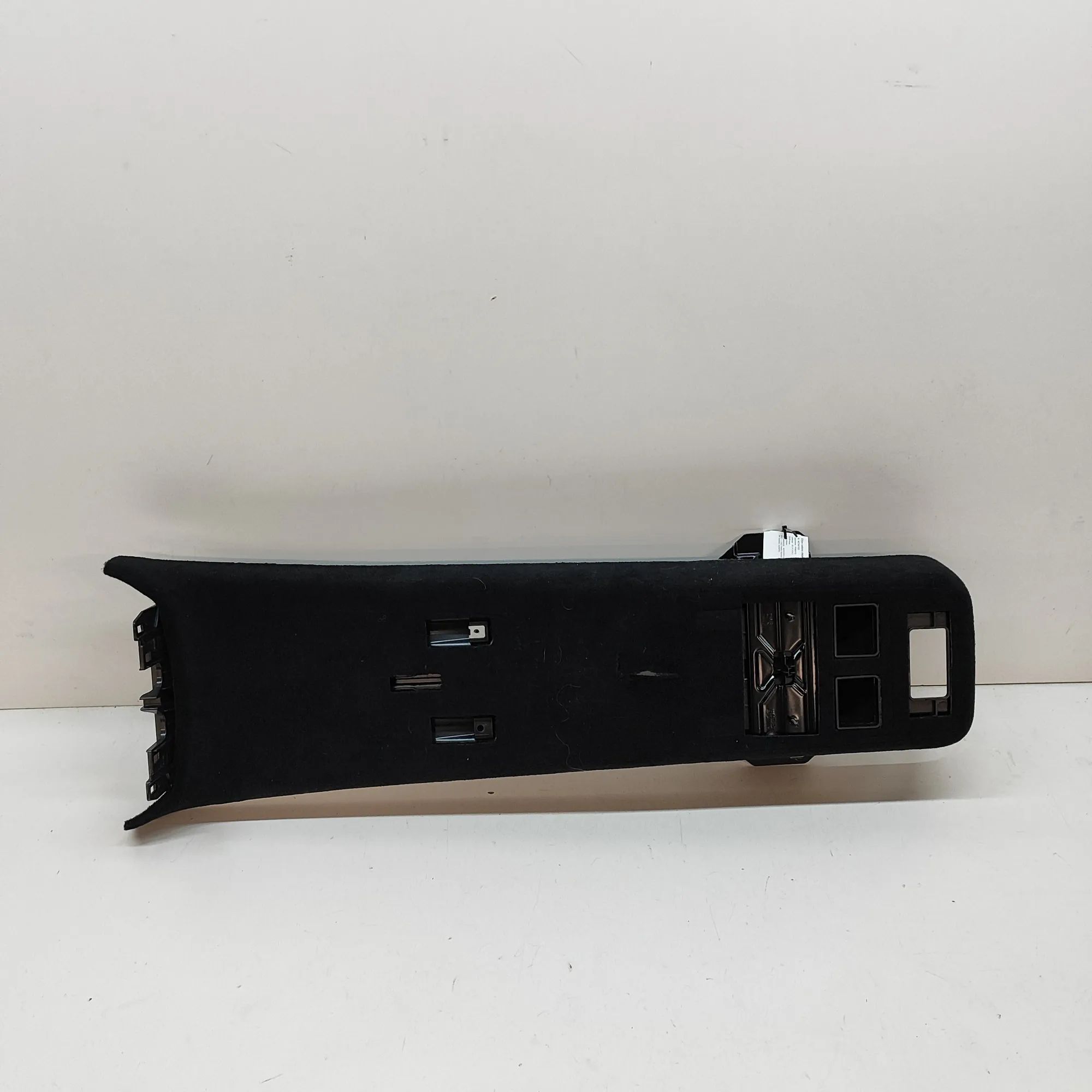 Mercedes-Benz EQS (V297 / X296) center console center Console — MERCEDES BENZ EQS (V297) (2021...