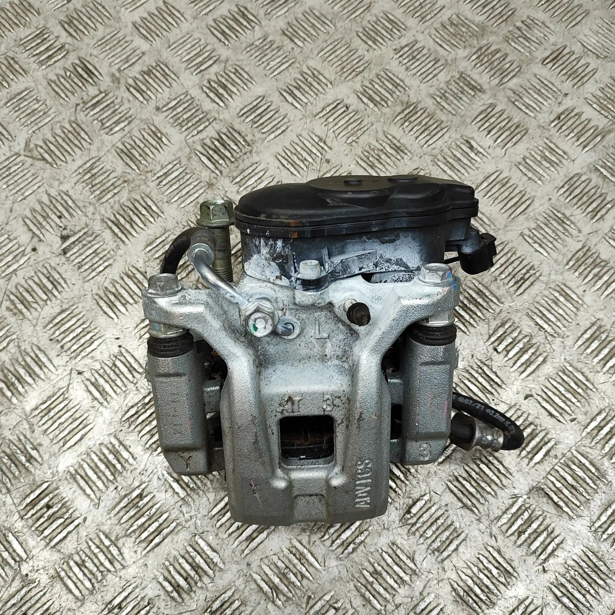 Lexus RX Brake caliper — rear left Brake caliper — rear left — LEXUS RX (_LA1_, _L...