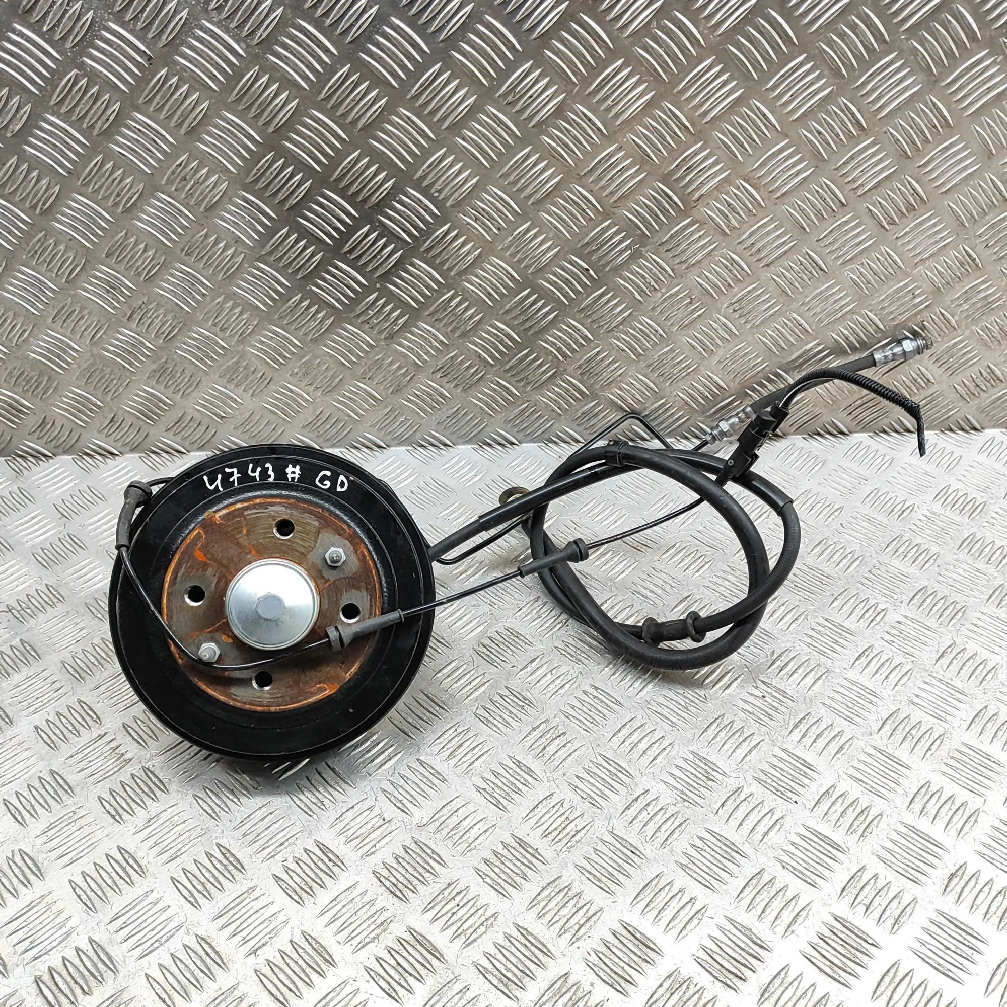 Fiat 500 (312) Rear Right Wheel Hub Rear Right Wheel Hub — FIAT 500 (312_) (2007-.....