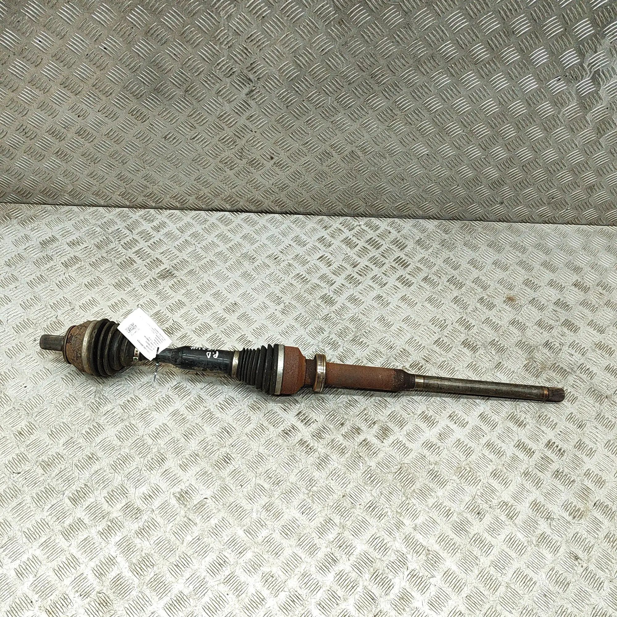 Volvo XC60 Front Right Driveshaft Front Right Driveshaft — VOLVO XC60 (2008-2017)...