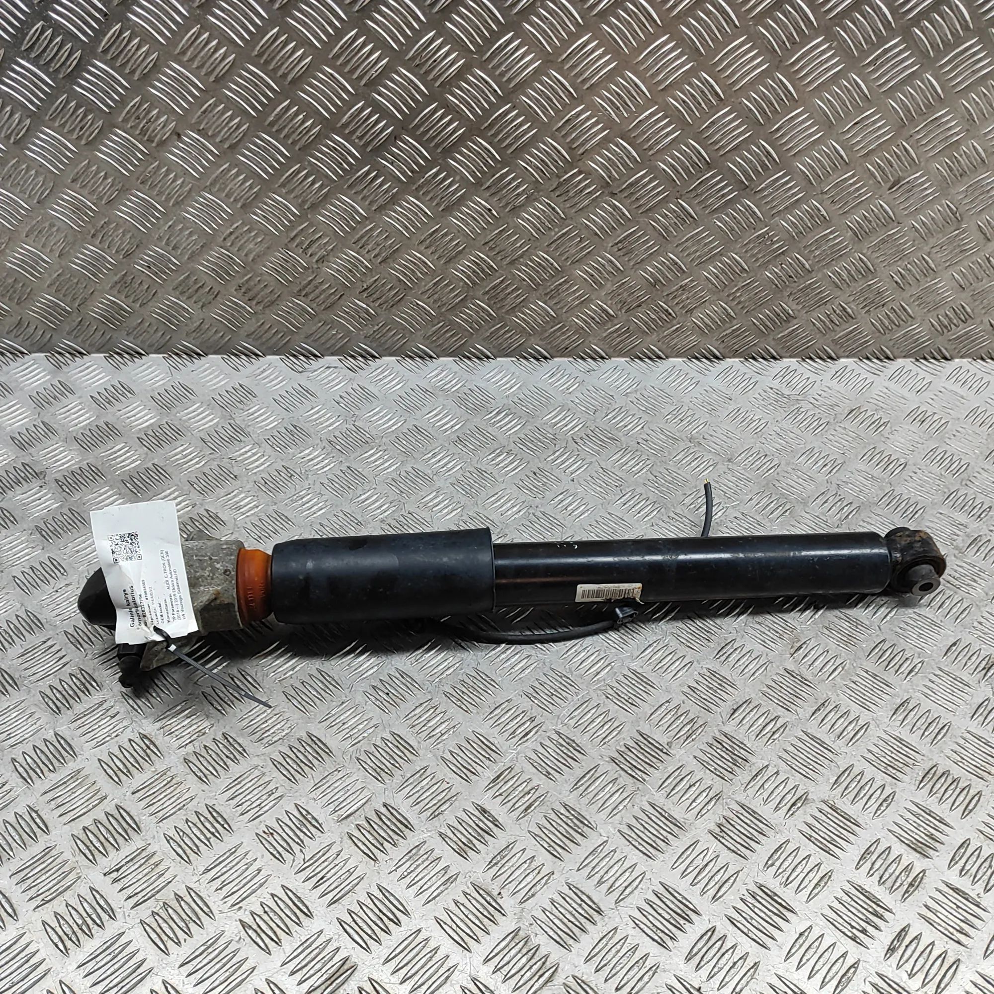 Audi e-tron Shock absorber — rear left Shock absorber — rear left — AUDI E-TRON (GEN) ...
