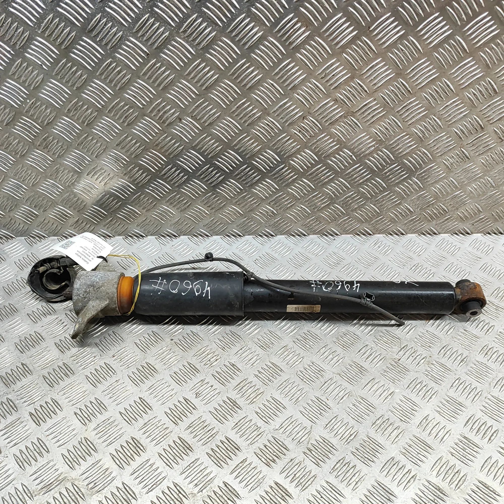Audi e-tron Shock absorber — rear left Shock absorber — rear left — AUDI E-TRON (GEN) ...