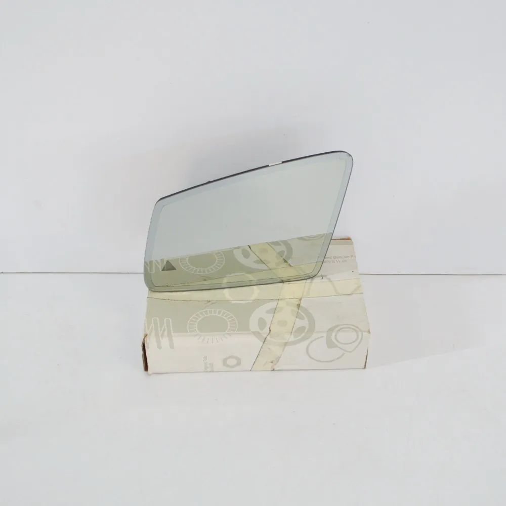 Mercedes-Benz A (W176) Front Left Door Mirror Glass Front Left Door Mirror Glass — MERCEDES BENZ B-...