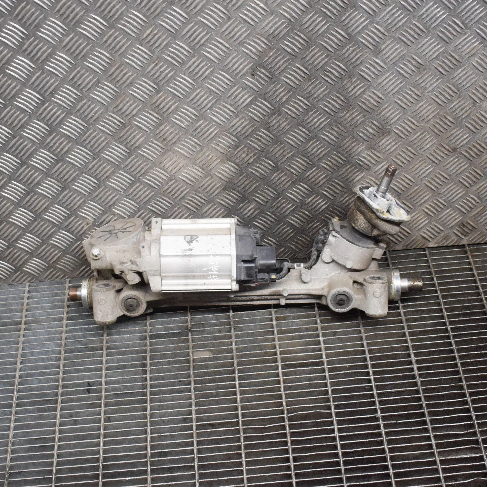 Chevrolet Volt рулевая рейка / червяк Steering Rack — CHEVROLET VOLT (2011-...) — 133...