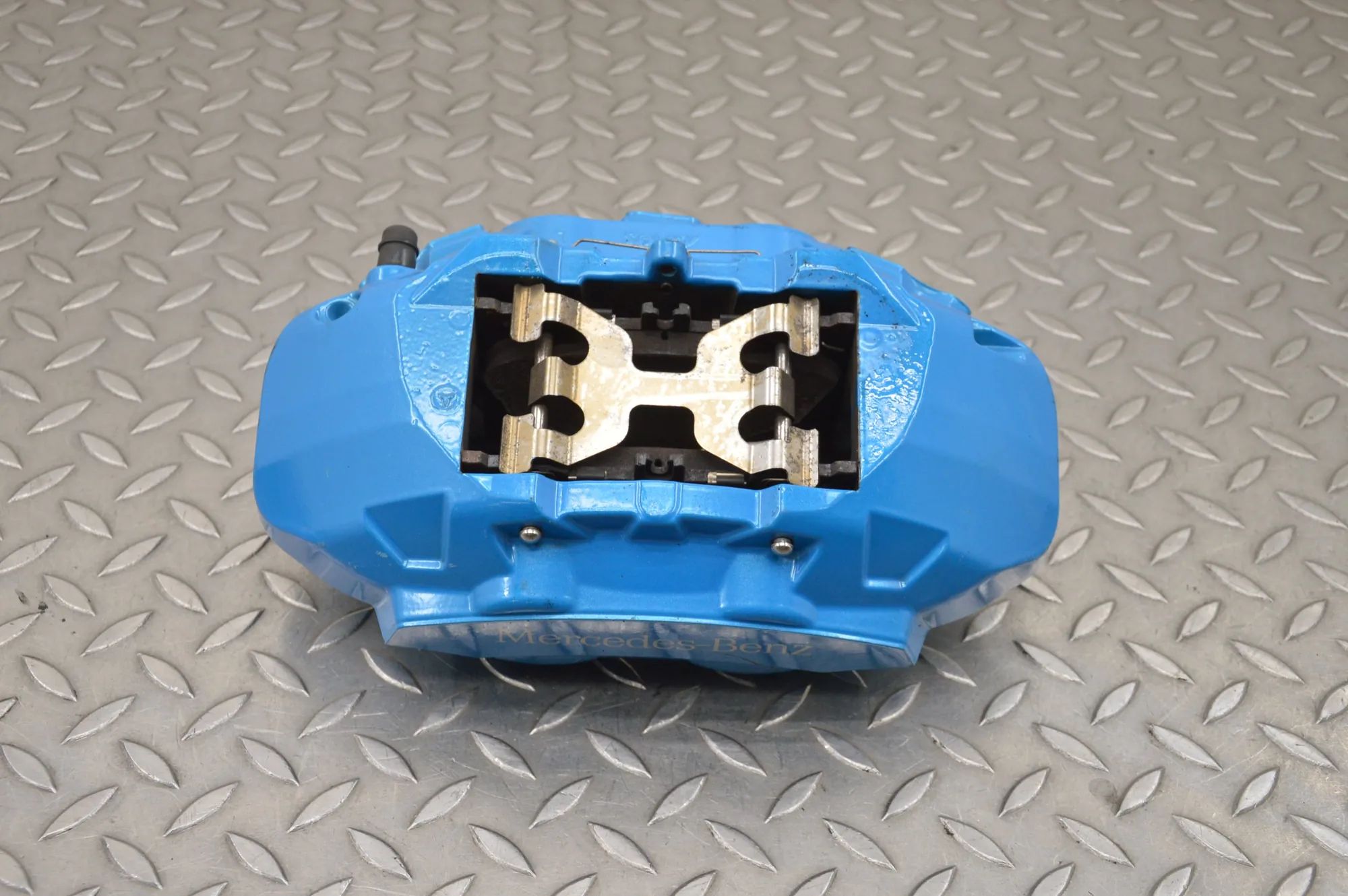 Mercedes-Benz A (W176) Brake caliper — front left Brake caliper — front left — MERCEDES BENZ C-CL...