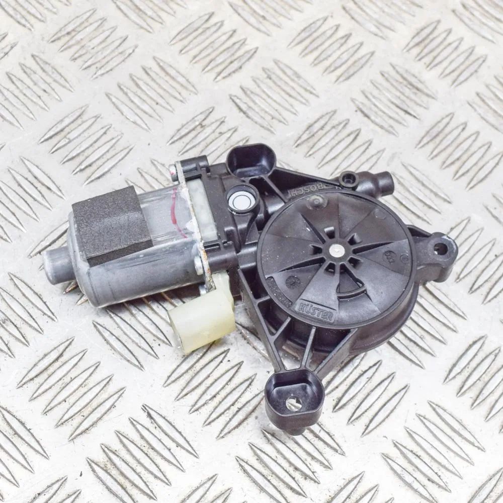 Porsche 911 (991) Window regulator motor — front right Window regulator motor — front right — PORSCHE ...