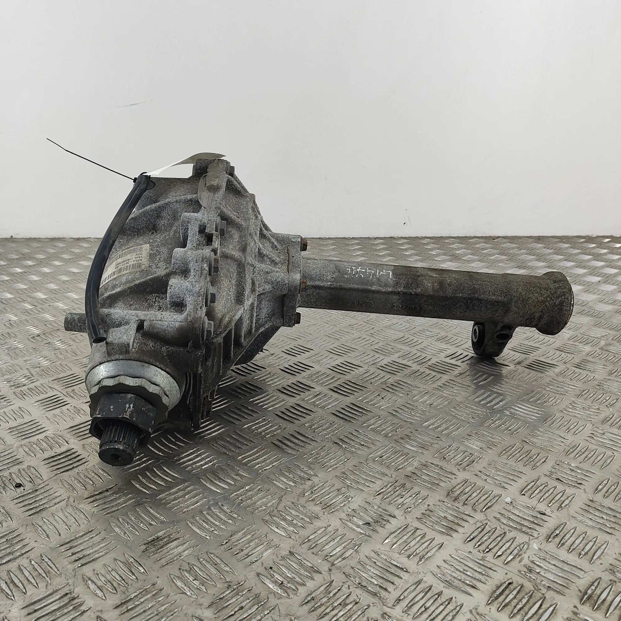 Land Rover Discovery передний редуктор Front differential — LAND ROVER DISCOVERY (V L4...