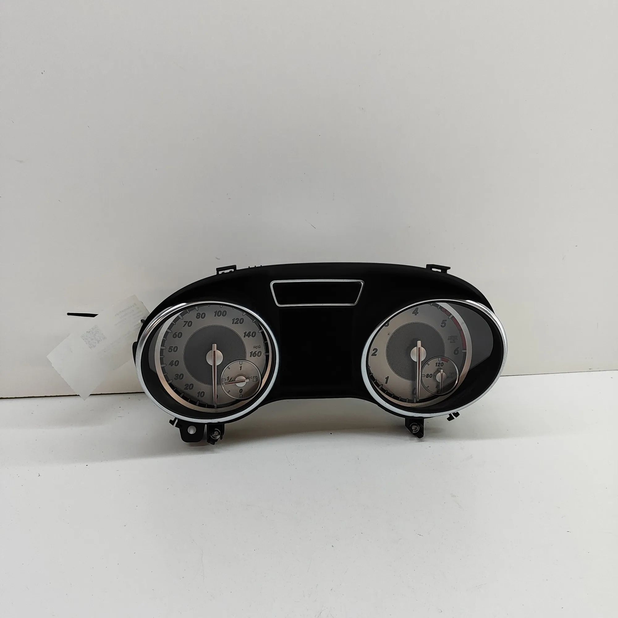 Mercedes-Benz GLA (X156) Instrument Cluster Speedometer Instrument Cluster Speedometer — MERCEDES BENZ ...